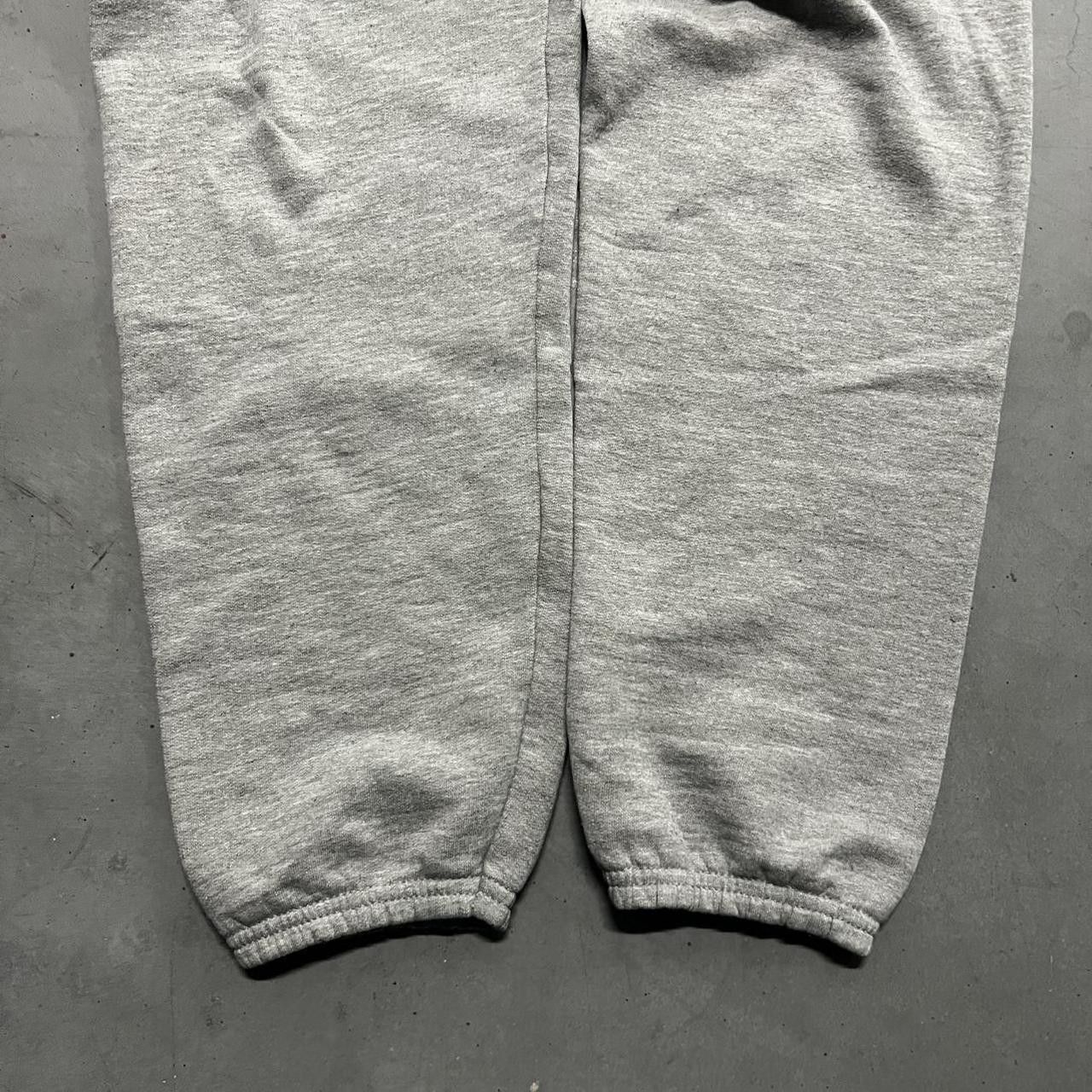 Vintage Crazy Vintage Y2K/2000s Grey Loungewear Essential Sweatpants with adjustable waistband and pockets! Size US 30 / EU 46 - 4 Thumbnail