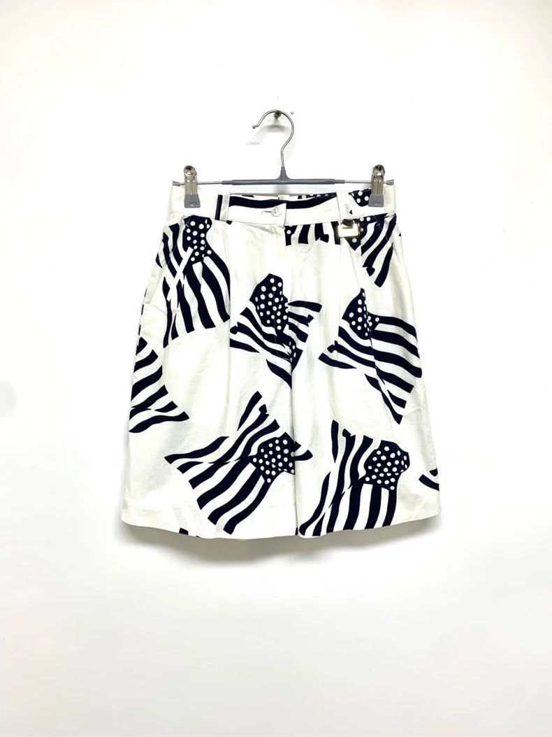 Dior Dior Size M Black and white printed shorts 2501-Nextarrow Size US 30 / EU 46 - 1 Thumbnail