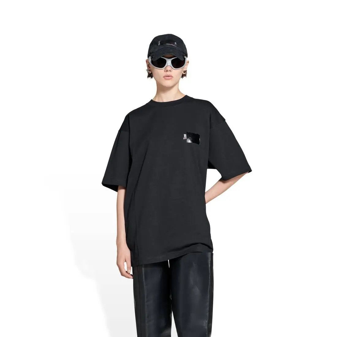 Balenciaga o1la1rc1a0625 Gaffer T-Shirt Large Fit in Black Size XXS / US 00 / IT 34 - 6 Thumbnail