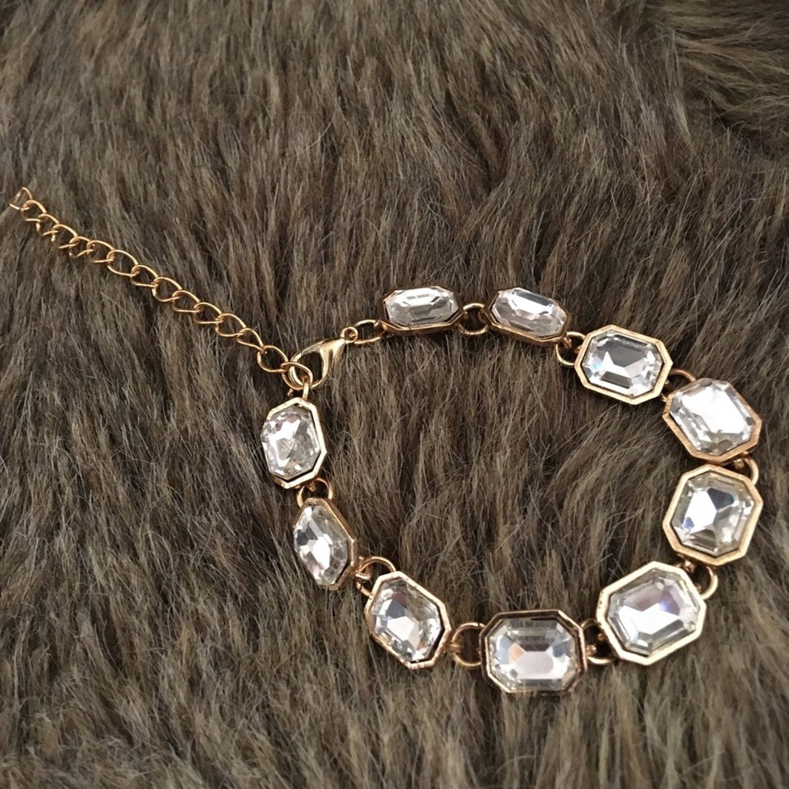 Jewelry Clear faceted glass gold tone link bracelet Size ONE SIZE - 5 Thumbnail