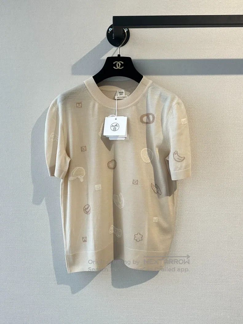 Hermes Hermes Women's Thin Wool Short Sleeve Sweater Beige Size XS / US 0-2 / IT 36-38 - 1 Thumbnail