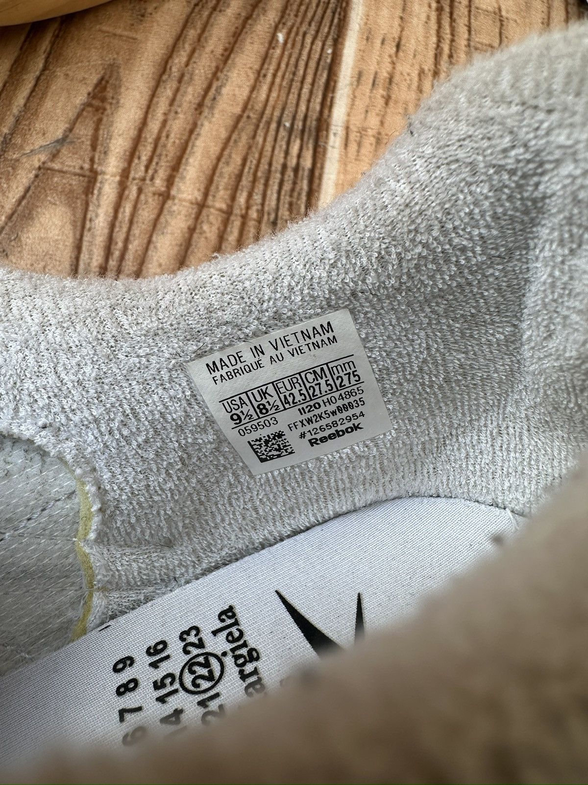 Maison Margiela × Reebok Reebok x Maison Margiela Classic Leather Tabi Sneakers Size US 9.5 / EU 42-43 - 19 Thumbnail