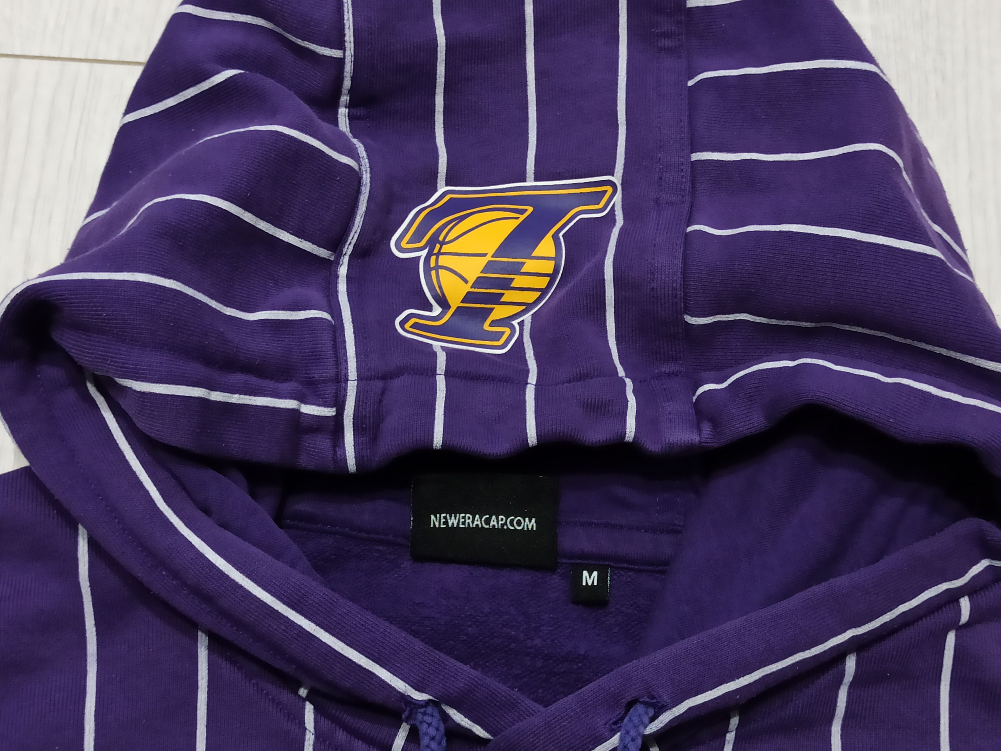 NBA × New Era Hoodie Los Angeles Lakers Size US M / EU 48-50 / 2 - 3 Thumbnail