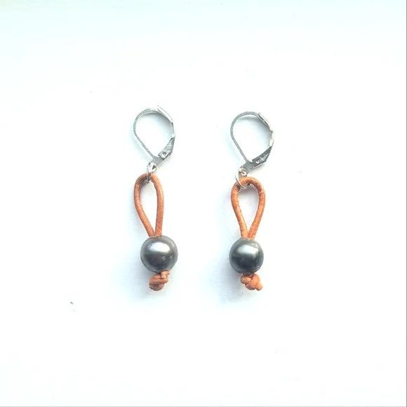 Handmade .925 Black Freshwater Pearl/Tan Leather Drop Earring Boho Size ONE SIZE - 2 Thumbnail