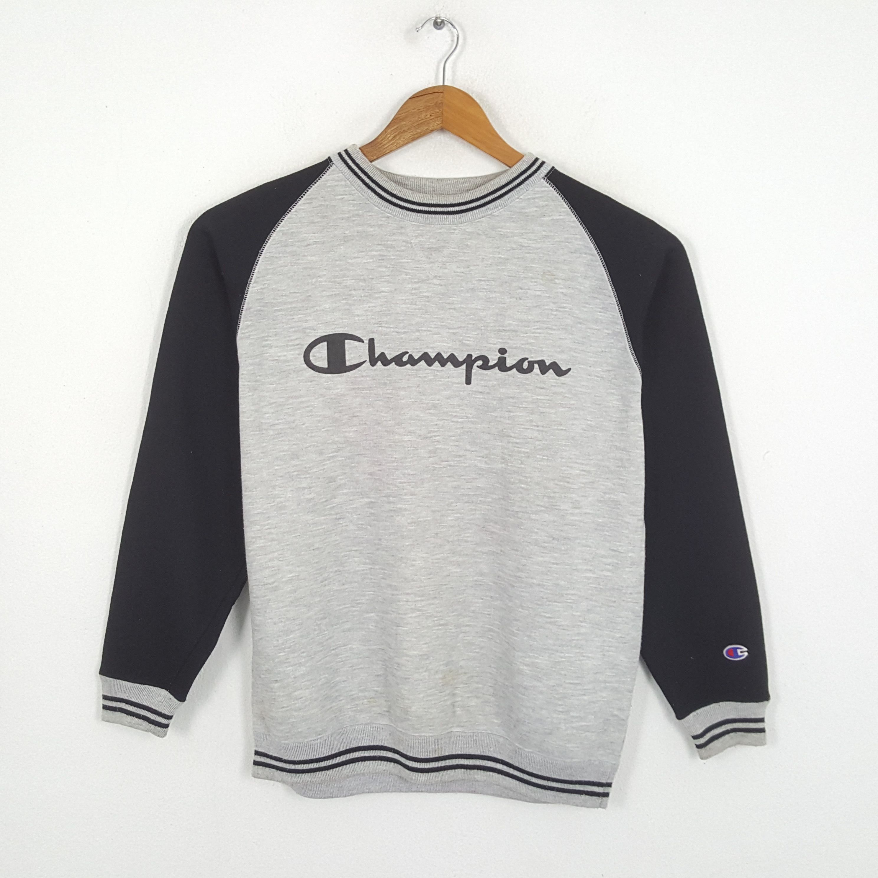 Champion × Vintage Vintage CHAMPION Sportswear Streetwear Style Sweatshirts Size US M / EU 48-50 / 2 - 1 Thumbnail