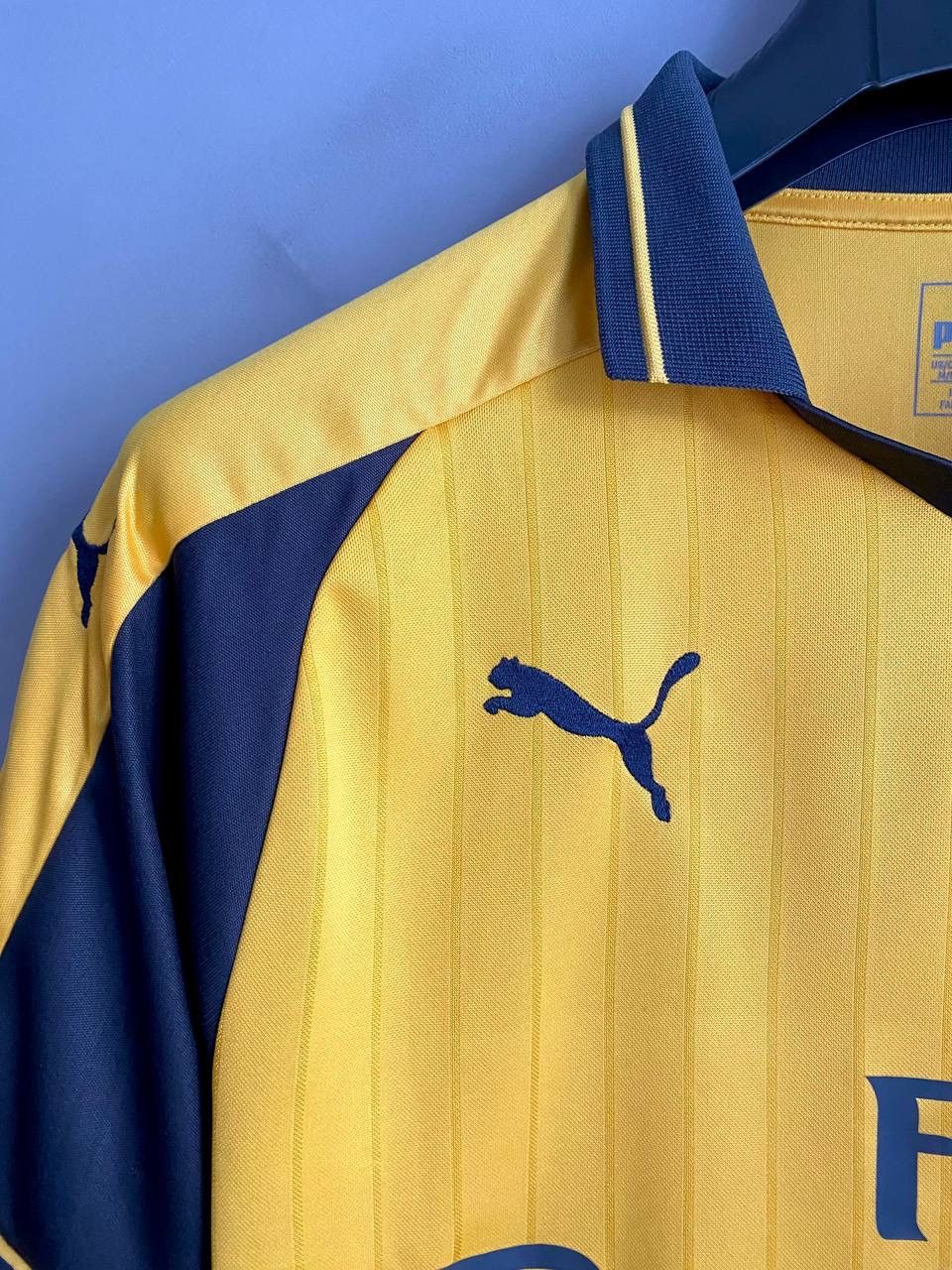 Puma FC Arsenal London 2016/17 Away Football Soccer Jersey Size M Size US M / EU 48-50 / 2 - 5 Thumbnail
