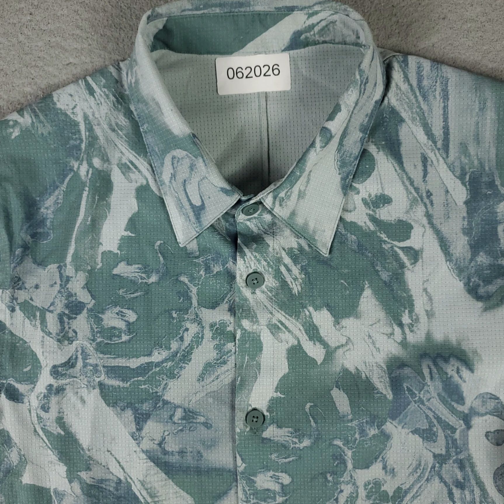 Lululemon Lululemon Shirt Mens Medium Green Abstract Stretch Button Up Short Sleeve Size US M / EU 48-50 / 2 - 2 Thumbnail