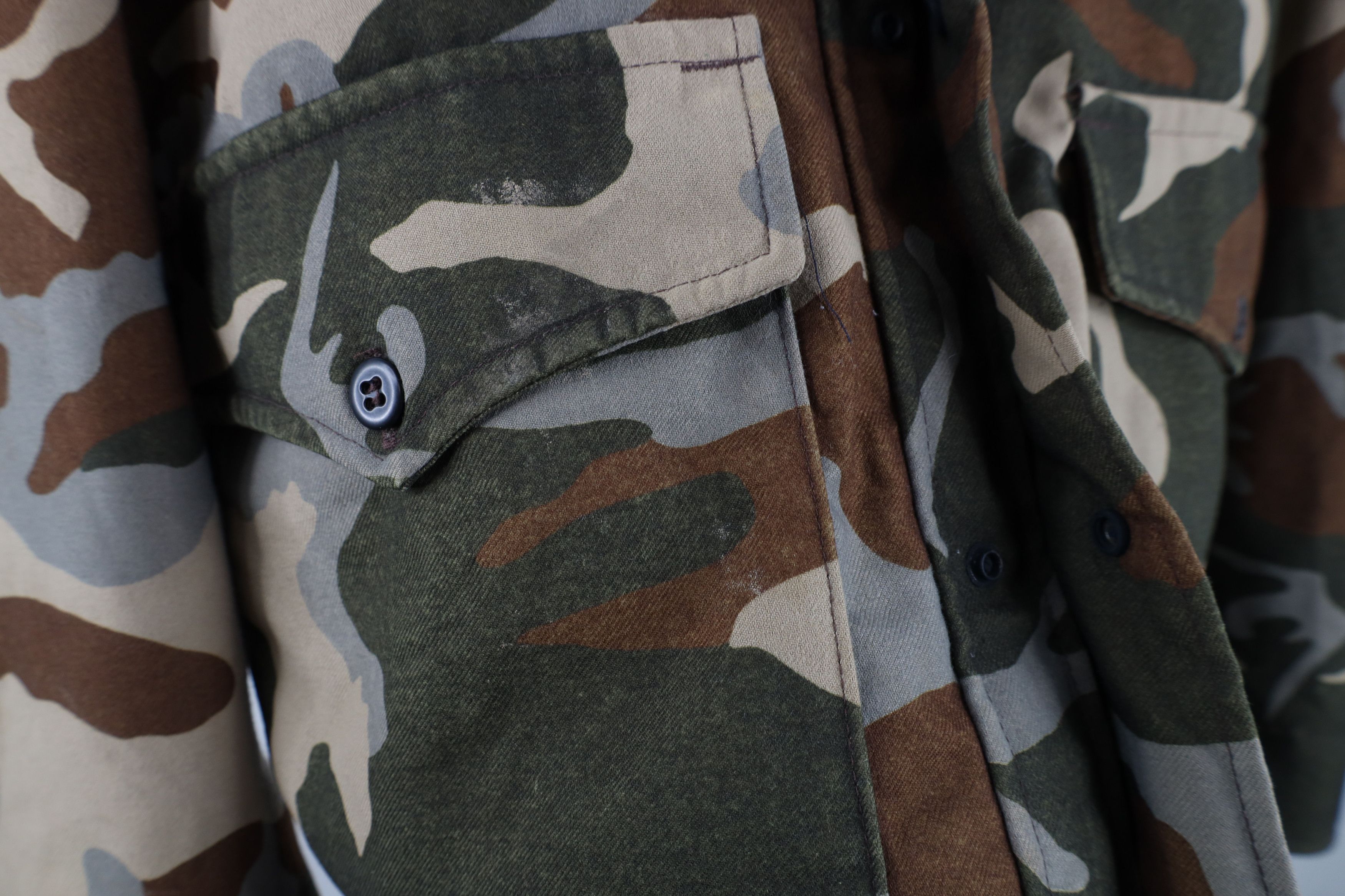 Cabelas Vintage 90s Cabelas Waterproof Goretex Camouflage Jacket USA Size US L / EU 52-54 / 3 - 6 Thumbnail