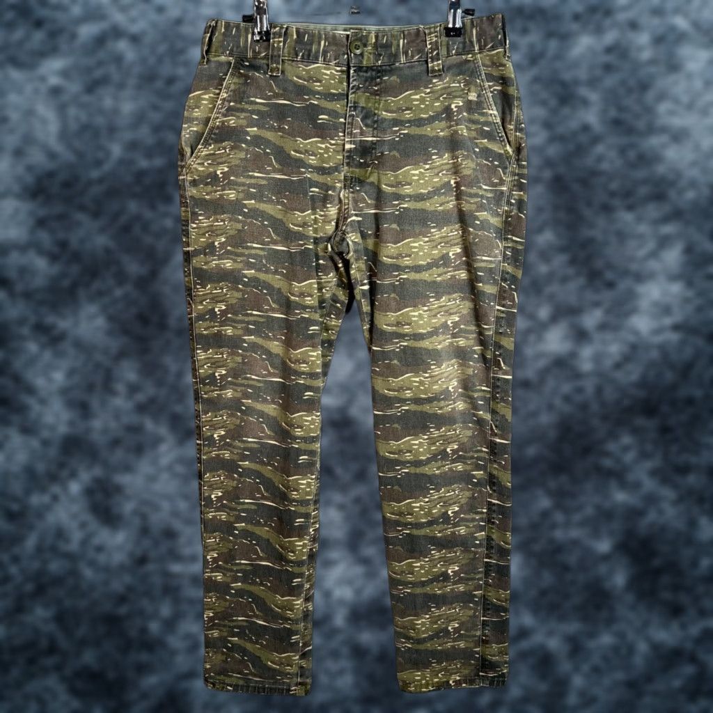 Vintage VINTAGE Koto Pants Adult 32x30 Green Camouflage Skinny Fit Cotton Blend Mens Size US 32 / EU 48 - 1 Thumbnail