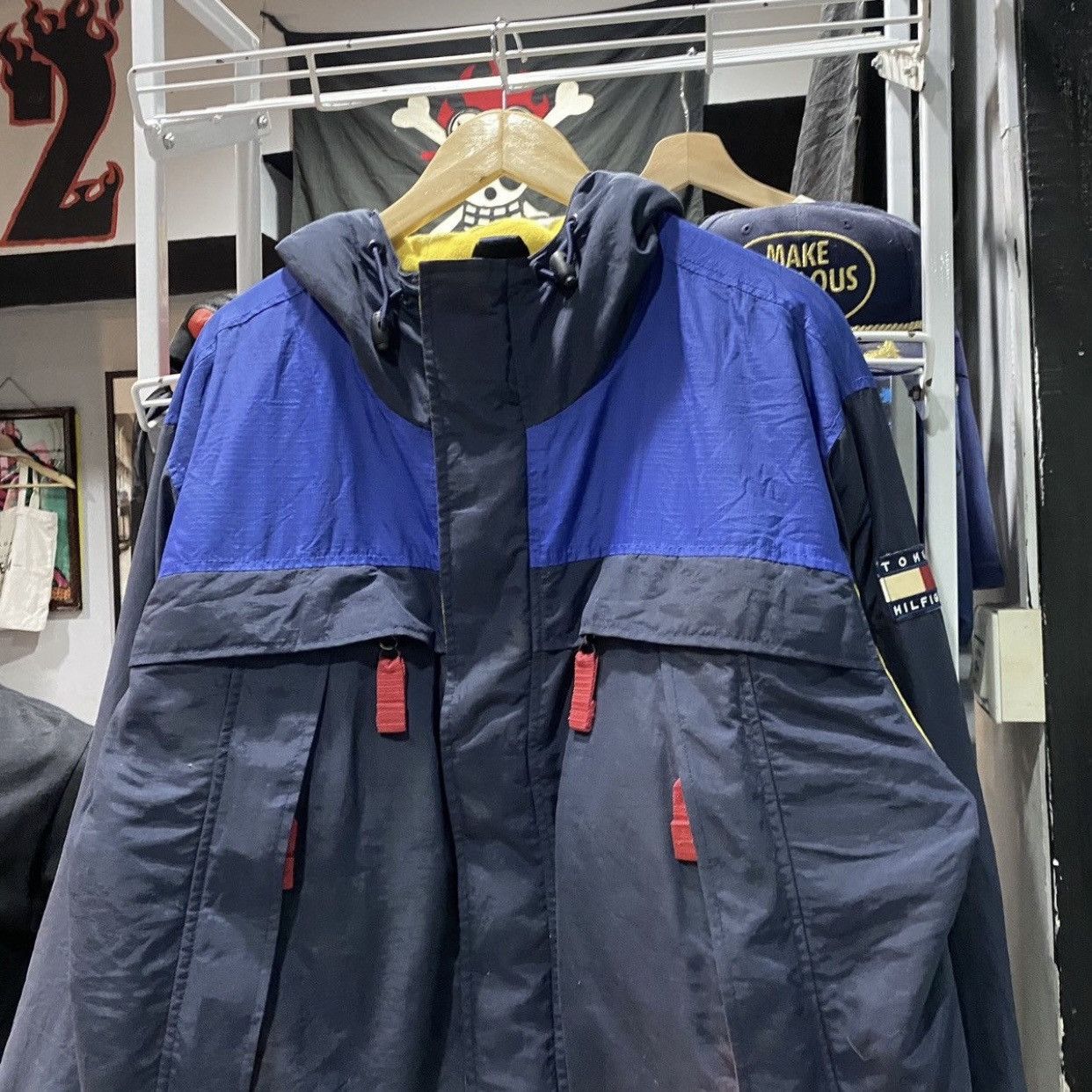 Tommy Hilfiger Vintage 90s Tommy Hilfiger Sailing Gear Hooded Jacket Size US L / EU 52-54 / 3 - 4 Thumbnail