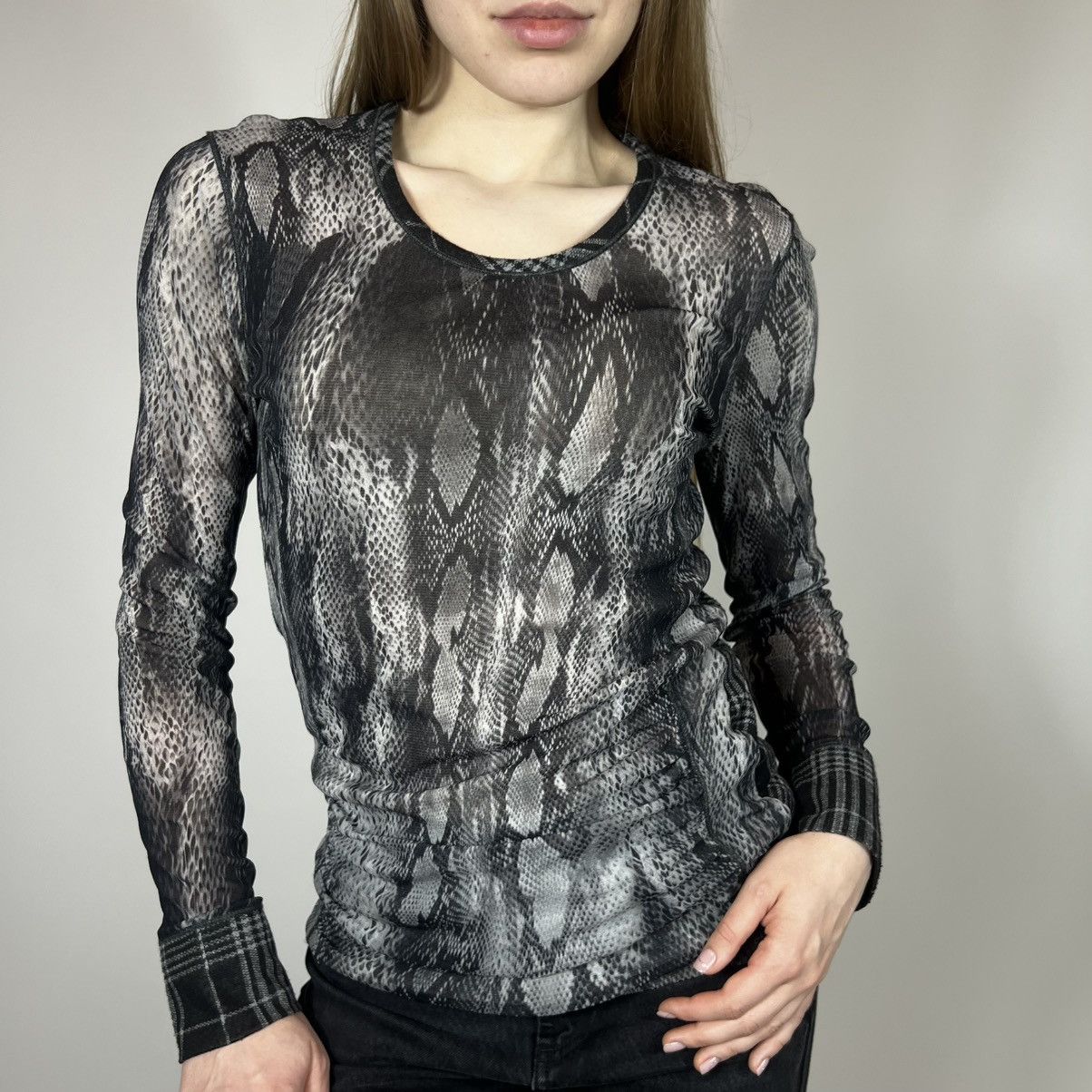 Japanese Brand Vintage Y2K Marc Aurel Snake Retro Mesh Longsleeve Size XL / US 12-14 / IT 48-50 - 3 Thumbnail