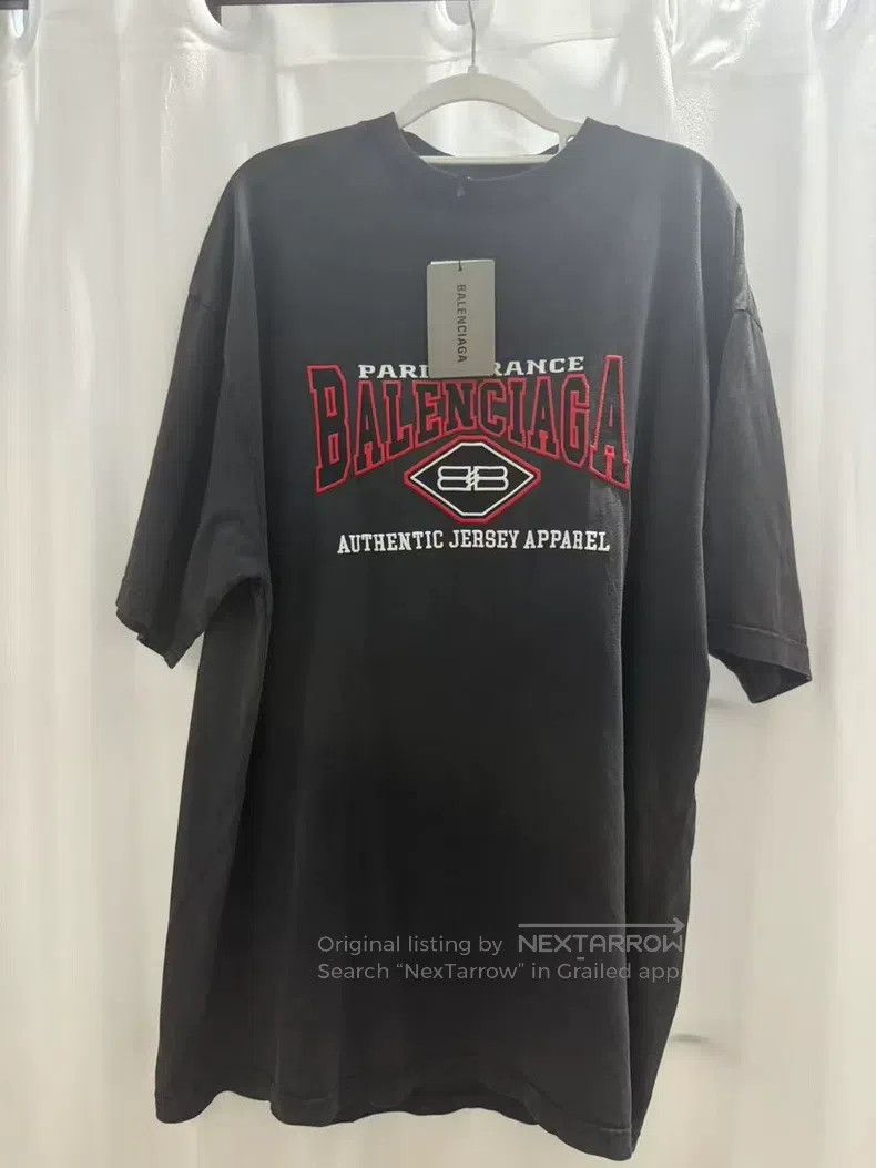 Balenciaga Balenciaga Black Batman Embroidered Short Sleeve Size US M / EU 48-50 / 2 - 1 Thumbnail