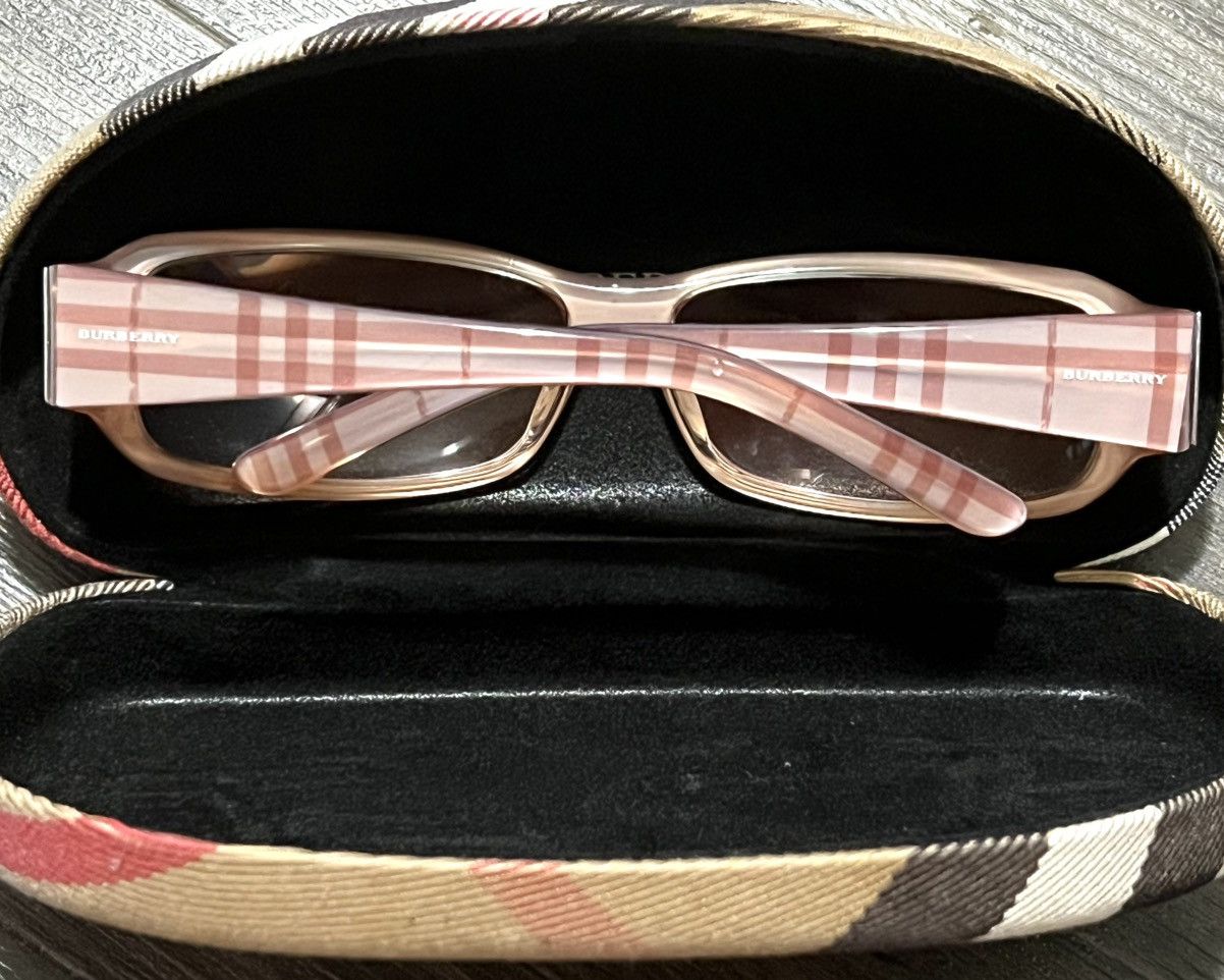 Burberry Burberry Sunglasses Pink Size ONE SIZE - 3 Thumbnail
