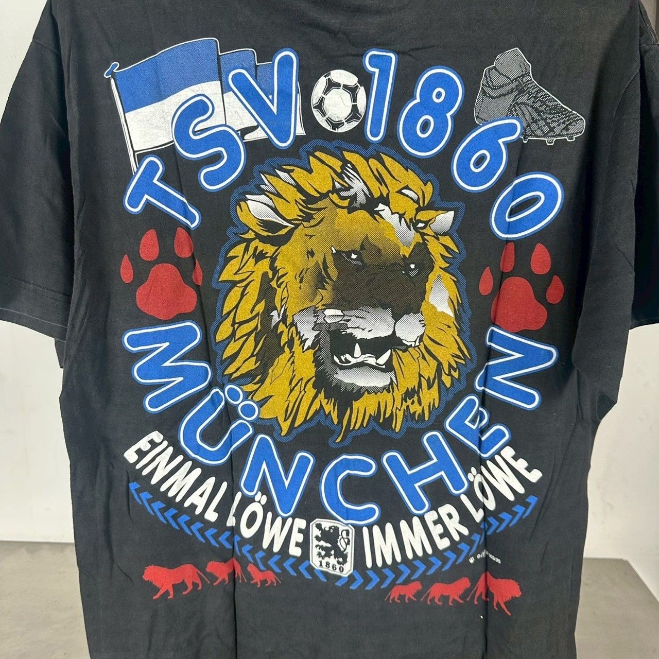 Vintage 90s TSV 1860 Munchen German Soccer Team Double Sided T-shirt Size US M / EU 48-50 / 2 - 4 Thumbnail