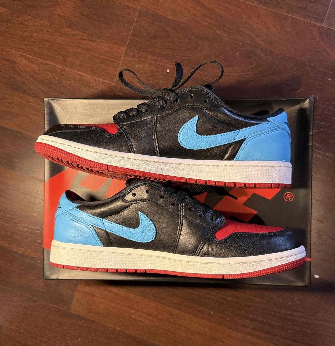 Jordan Brand WMNS Jordan 1 Retro Low OG NC to Chi CZ0775-046 Black 2023 Size US 11 / IT 41 - 2 Thumbnail