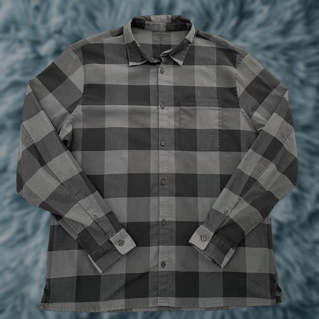 Lululemon Lululemon Masons Peak Flannel Shirt Adult 2XL Black Gray Buffalo Plaid Mens XXL Shirt Men 2XL Flannel Plaid Casual City Outdoor All Seasons Size US XXL / EU 58 / 5 - 1 Thumbnail