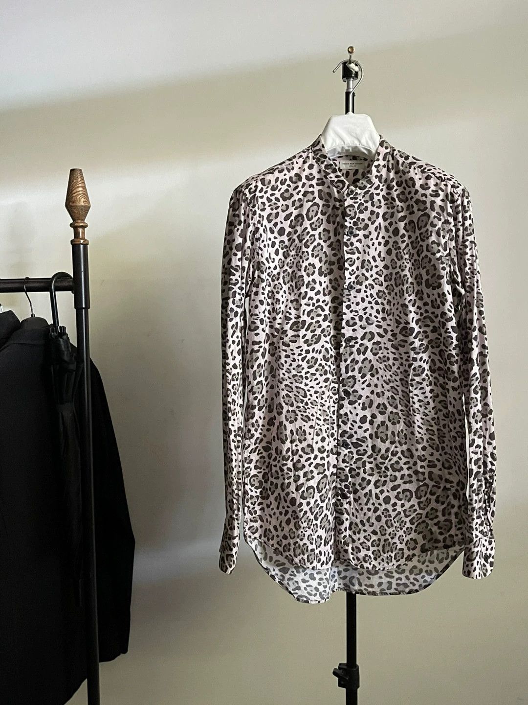 Dries Van Noten Dries Van Noten 16ss Leopard Print Shirt Size US S / EU 44-46 / 1 - 1 Thumbnail