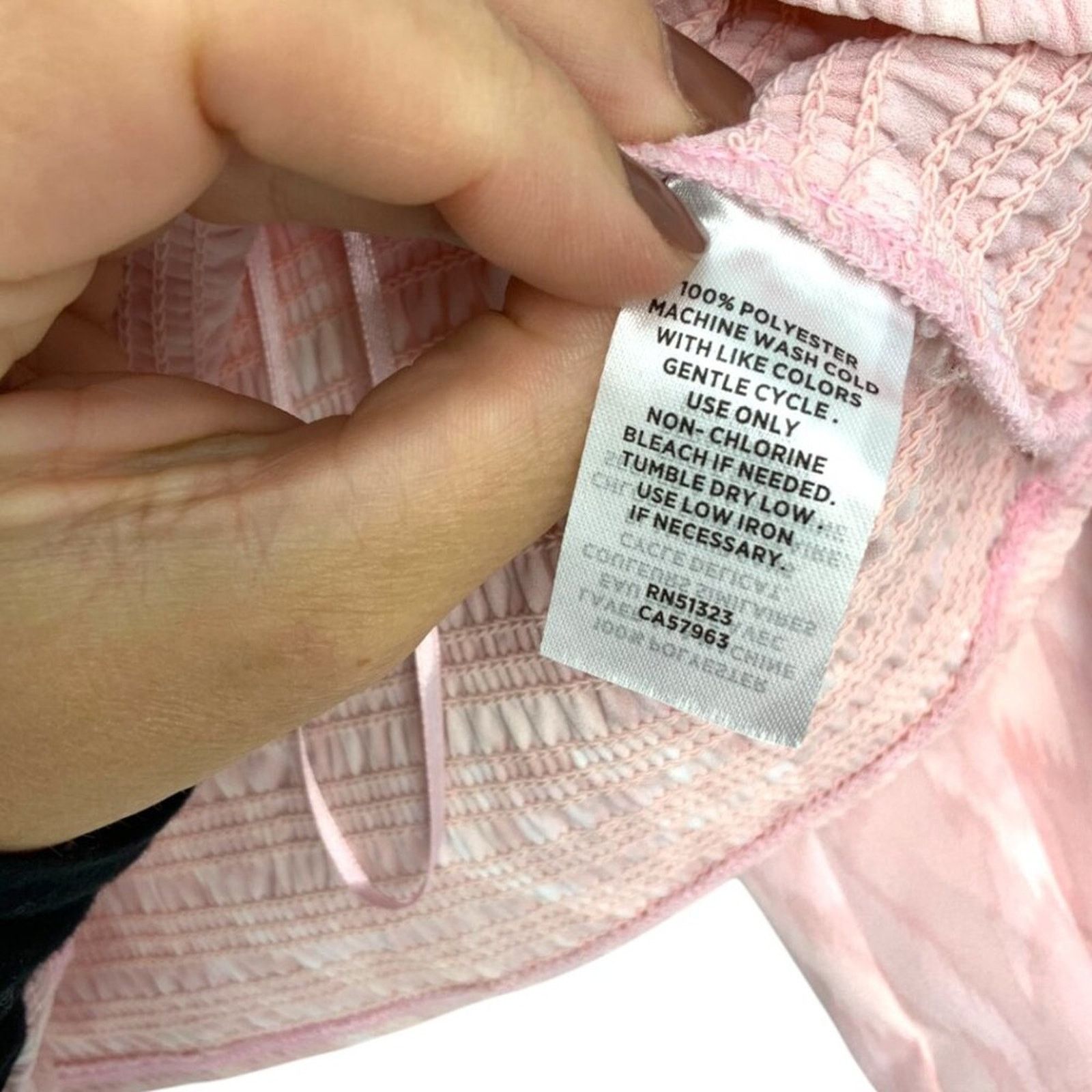 Other Halogen Variegated Smocked Blouse Pink Sz Small NWT $89 MSRP Size S / US 4 / IT 40 - 6 Thumbnail