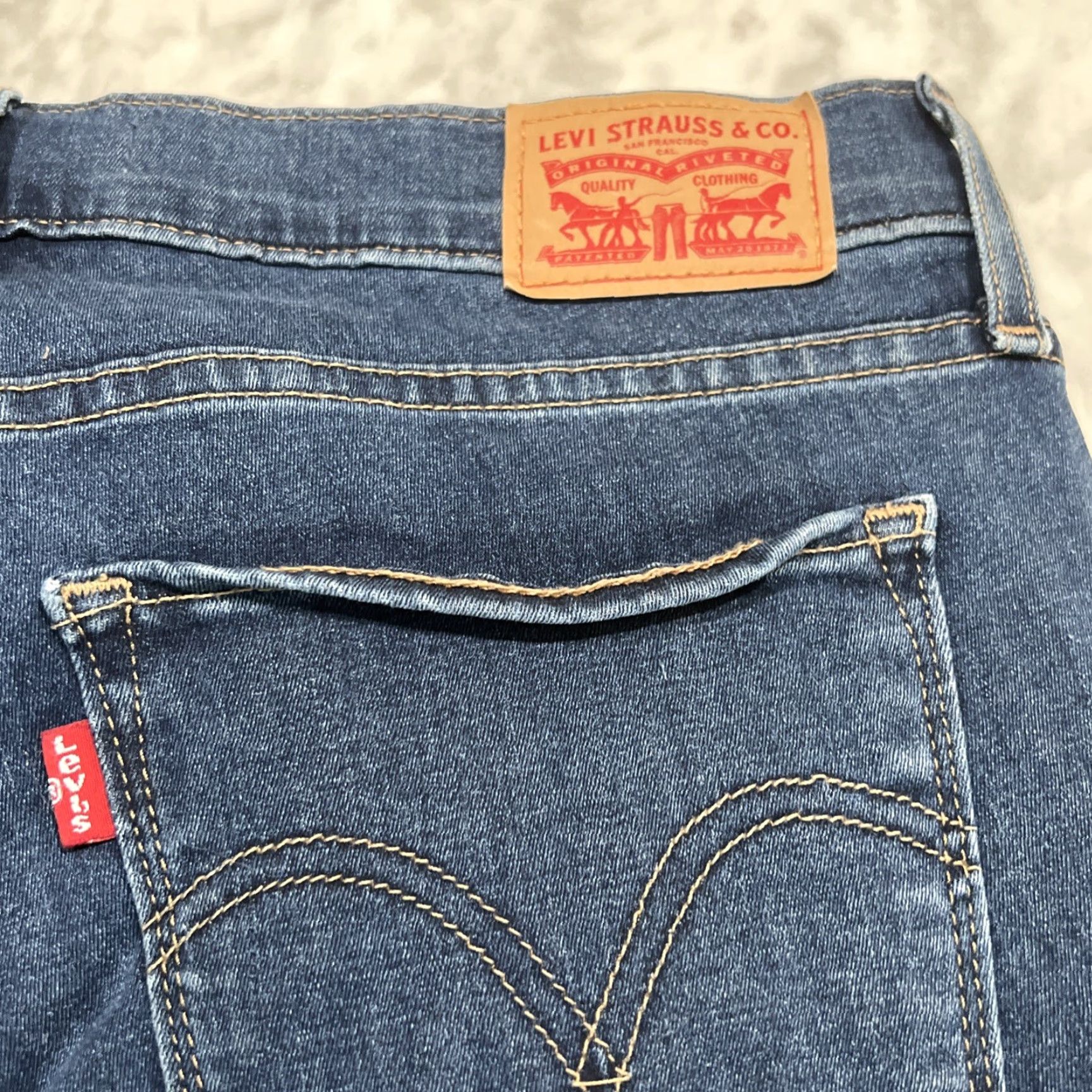 Levi's VINTAGE Levis Jeans Curvy Bootcut Womens 31 Stretch 32L Blue Faded Size 31" - 7 Thumbnail