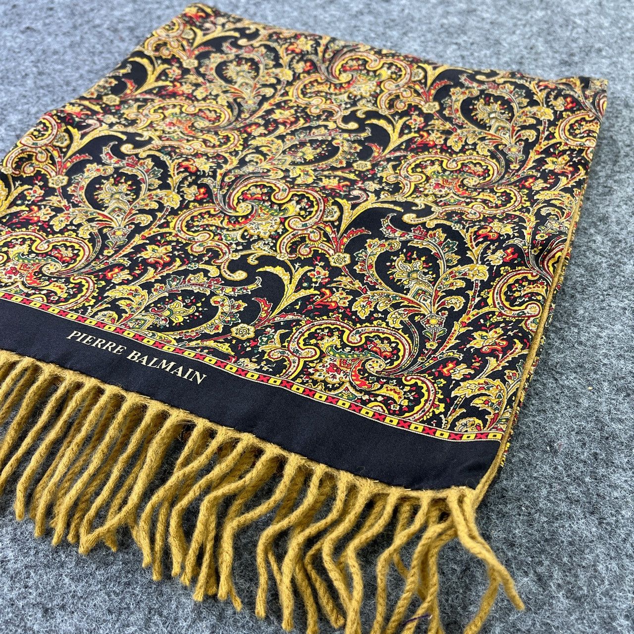Pierre Balmain × Vintage Pierre Balmain Silk Paisley Scarf /Muffler/ Neckwear - T090 Size ONE SIZE - 5 Thumbnail