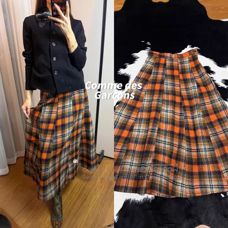 Comme des Garcons Comme Des Garcons size M Checked Skirt Size 22" - 1 Thumbnail