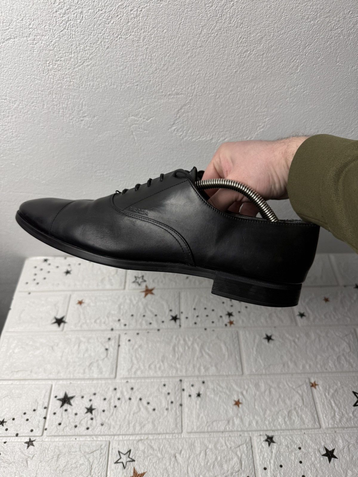 Prada PRADA Black Leather Oxfords US9 UK8.5 EUR44 Men Size US 9 / EU 42 - 2 Thumbnail