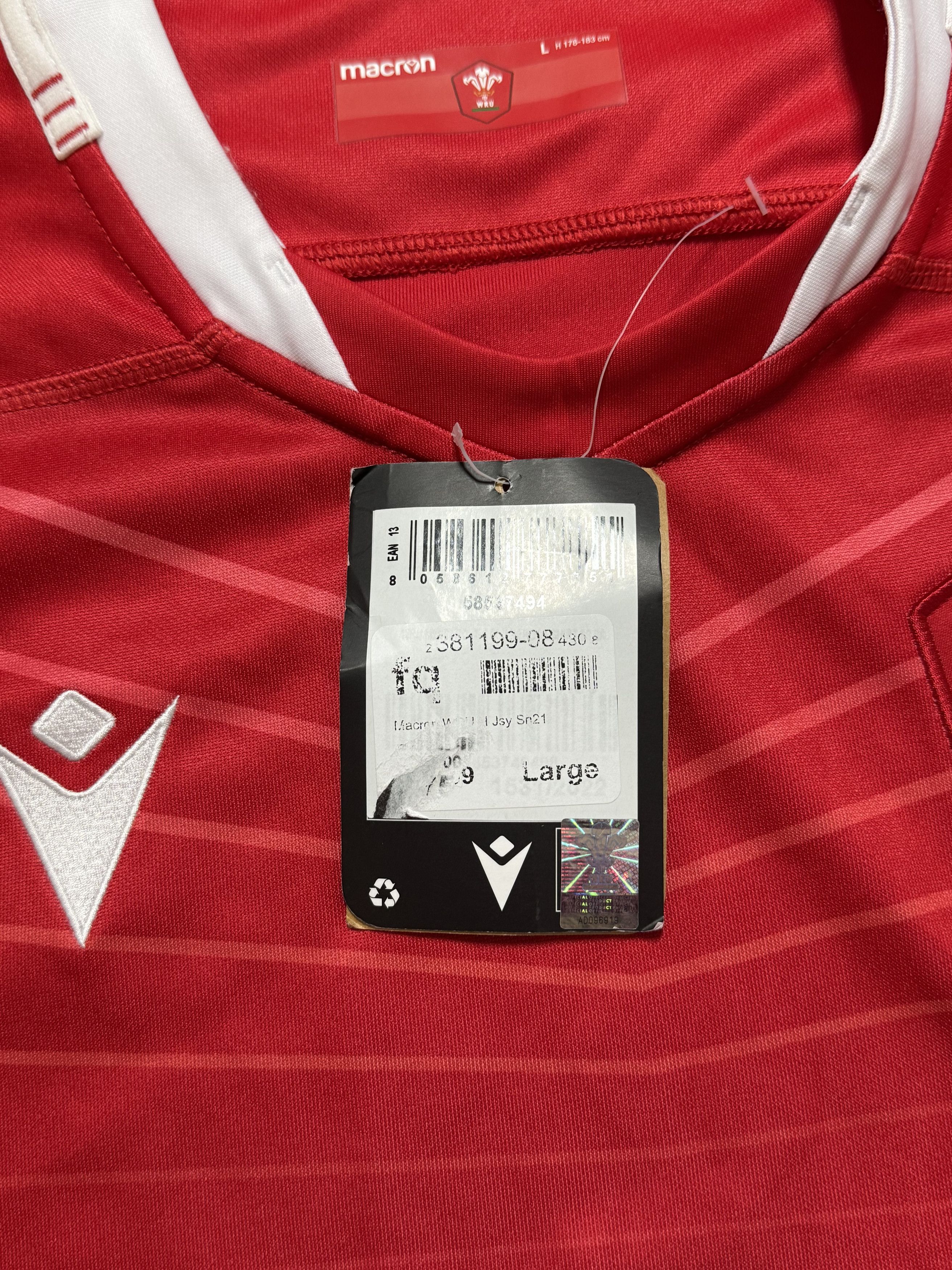 Macron Wales Rugby Union Home Shirt 2021/22 Macron Cazoo Red L NWT Size US L / EU 52-54 / 3 - 5 Thumbnail