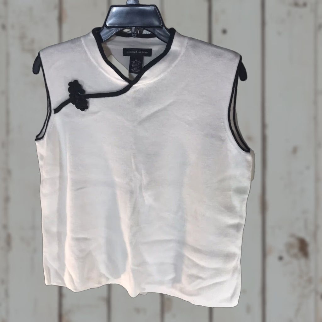 Vintage Good Clothes Sweater Women XL Blk/Wht Sleeveless V-Neck Knit 100% Cotton Cap Sleeve Embroidered Logo Pullover Easy Care Size XL / US 12-14 / IT 48-50 - 1 Thumbnail