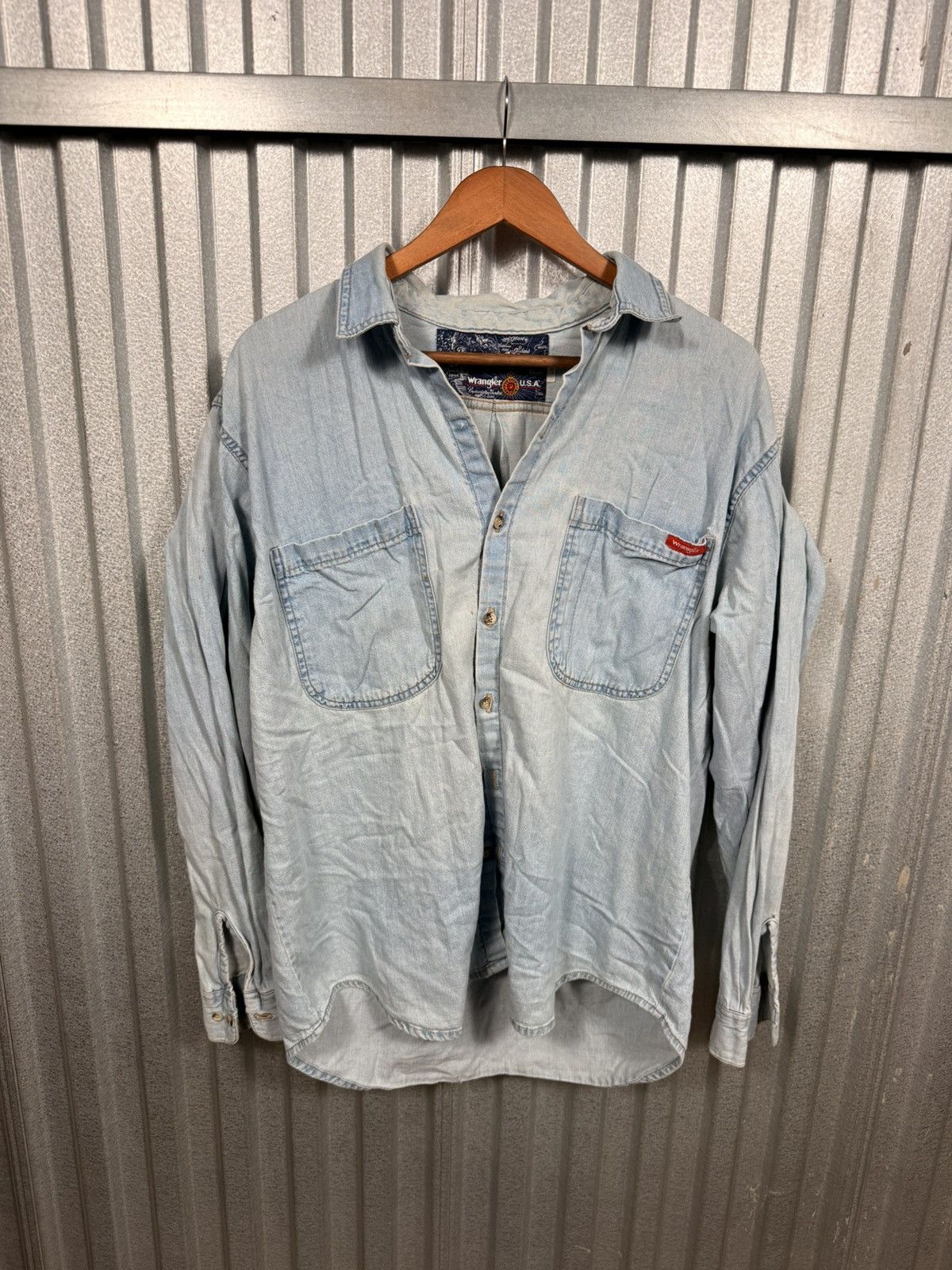 Wrangler Vintage Distressed Denim Western Wrangler Button Up Shirt Size US L / EU 52-54 / 3 - 6 Thumbnail