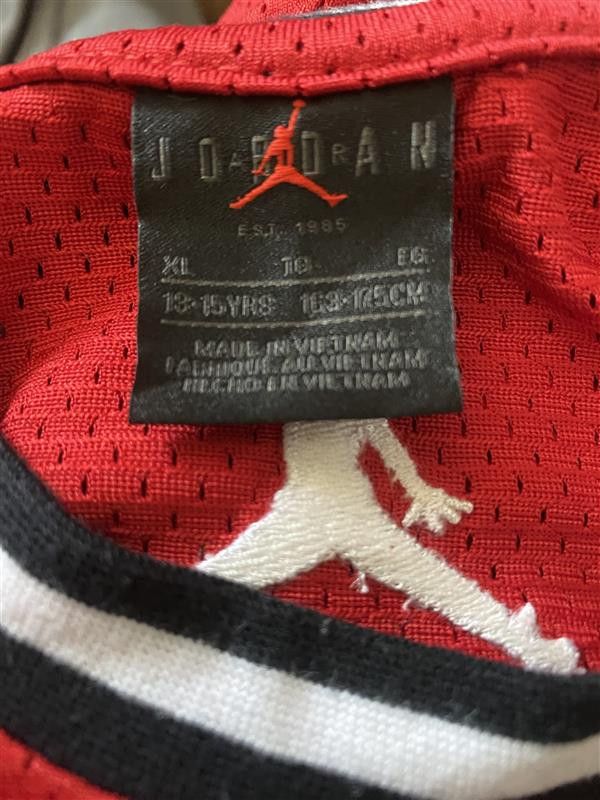 Nike CHICAGO BULLS #23 JORDAN 158 - 175 cm - Nike Jordan - UNIQUE Size US S / EU 44-46 / 1 - 5 Thumbnail