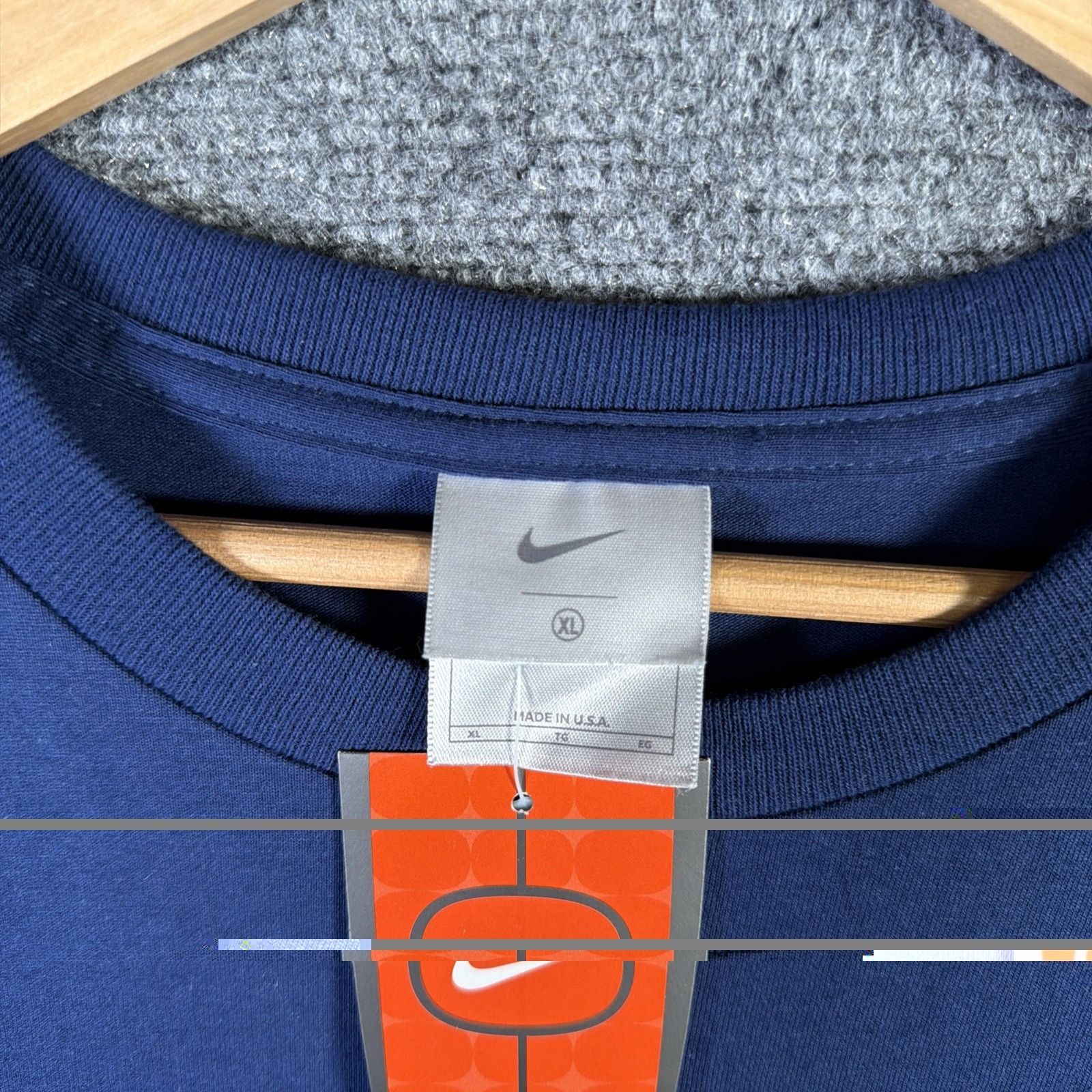 Nike Vintage Nike Shirt Mens XL Navy Y2K Basketball Wrap Around R Size US XL / EU 56 / 4 - 3 Thumbnail