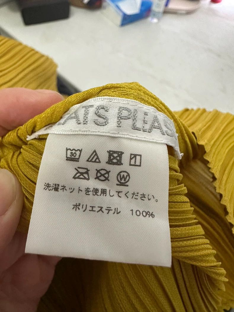 Issey Miyake issey miyake size：3 Yellow pleated top 2506-Nextarrow Size XXS / US 00 / IT 34 - 2 Thumbnail