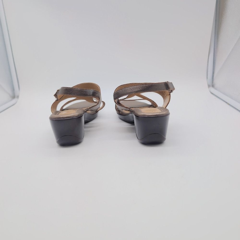 Naturalizer Naturalizer "Tender" sz 7.5 Gold Leather Women's Sandals Size US 7.5 / IT 37.5 - 6 Thumbnail