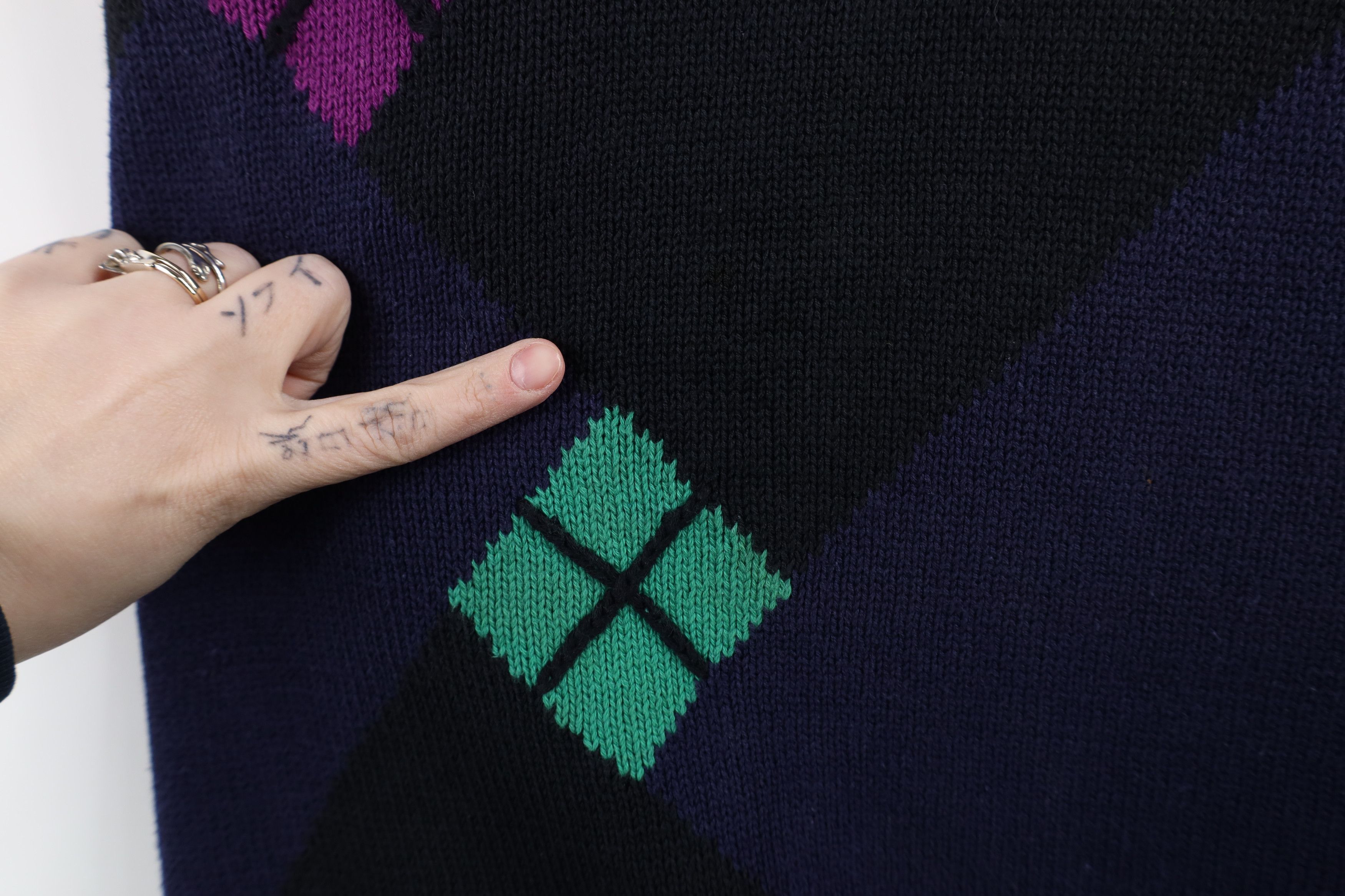 Vintage Vintage 90s Streetwear Argyle Diamond Knit Crewneck Sweater Size US L / EU 52-54 / 3 - 5 Thumbnail
