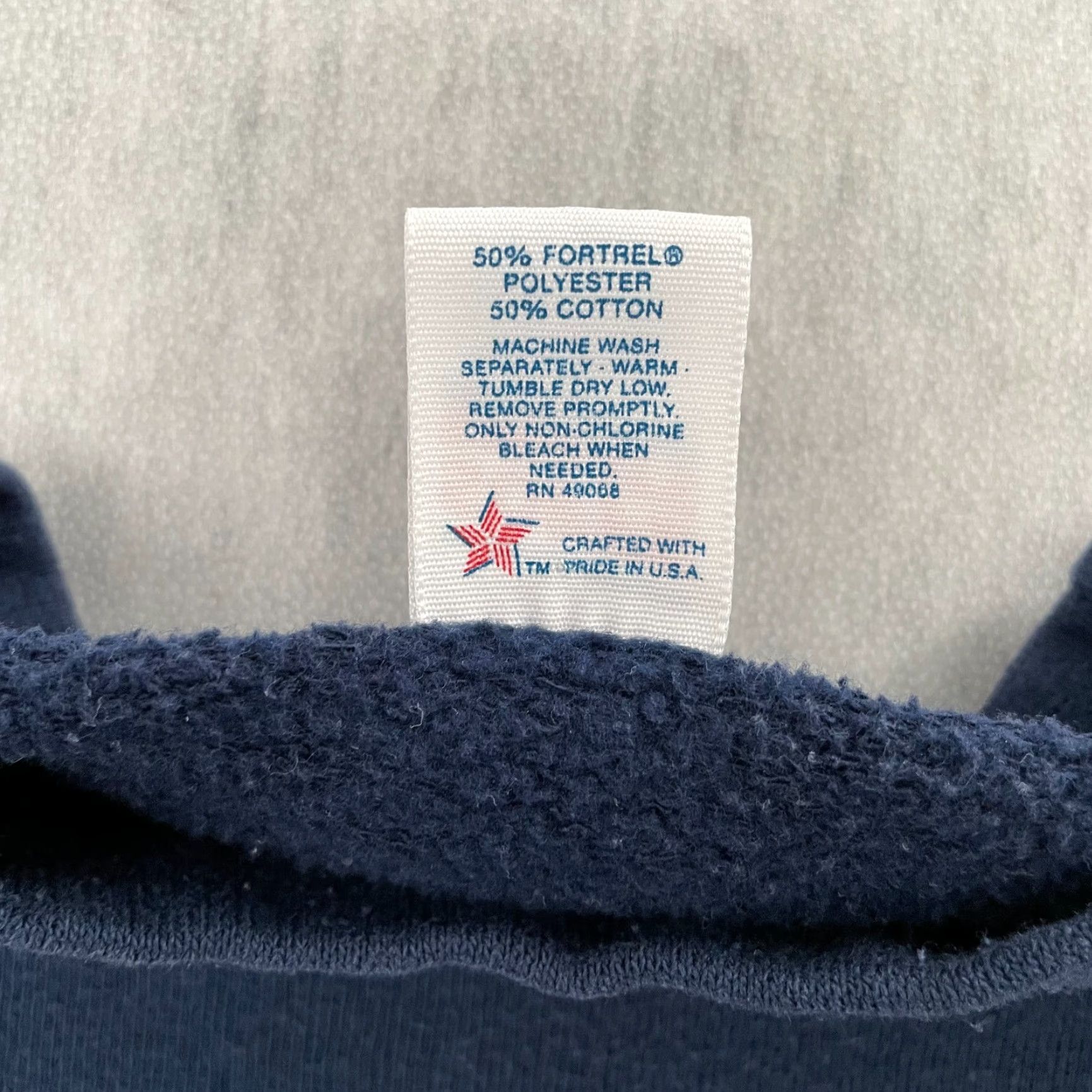 Vintage VINTAGE United States Marines Sweater Adult Extra Large Blue Pullover Mens XL Brand Soffe Sweats Classic Fit Men’s Knit Style Pullover Size US XL / EU 56 / 4 - 5 Thumbnail