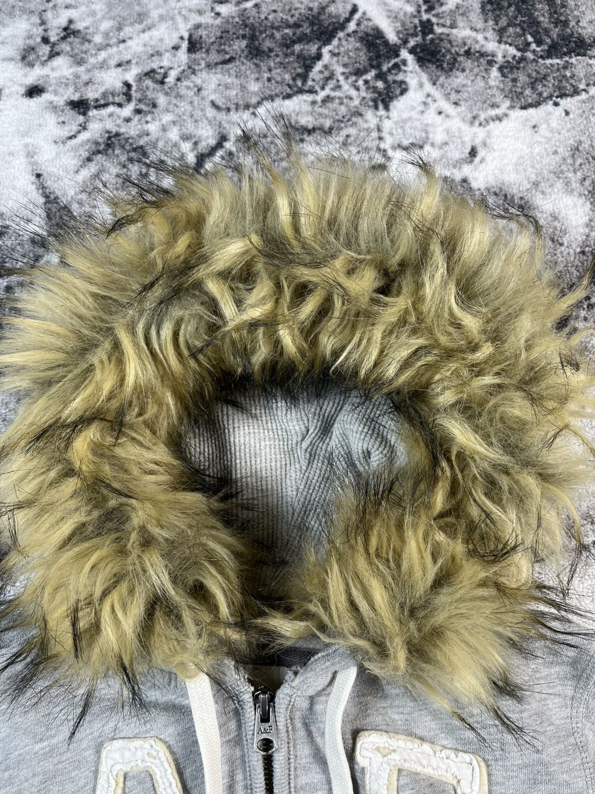 Abercrombie & Fitch Abercrombie Fitch Y2K Fur Hoodie Womens L Fits M Size L / US 10 / IT 46 - 5 Thumbnail