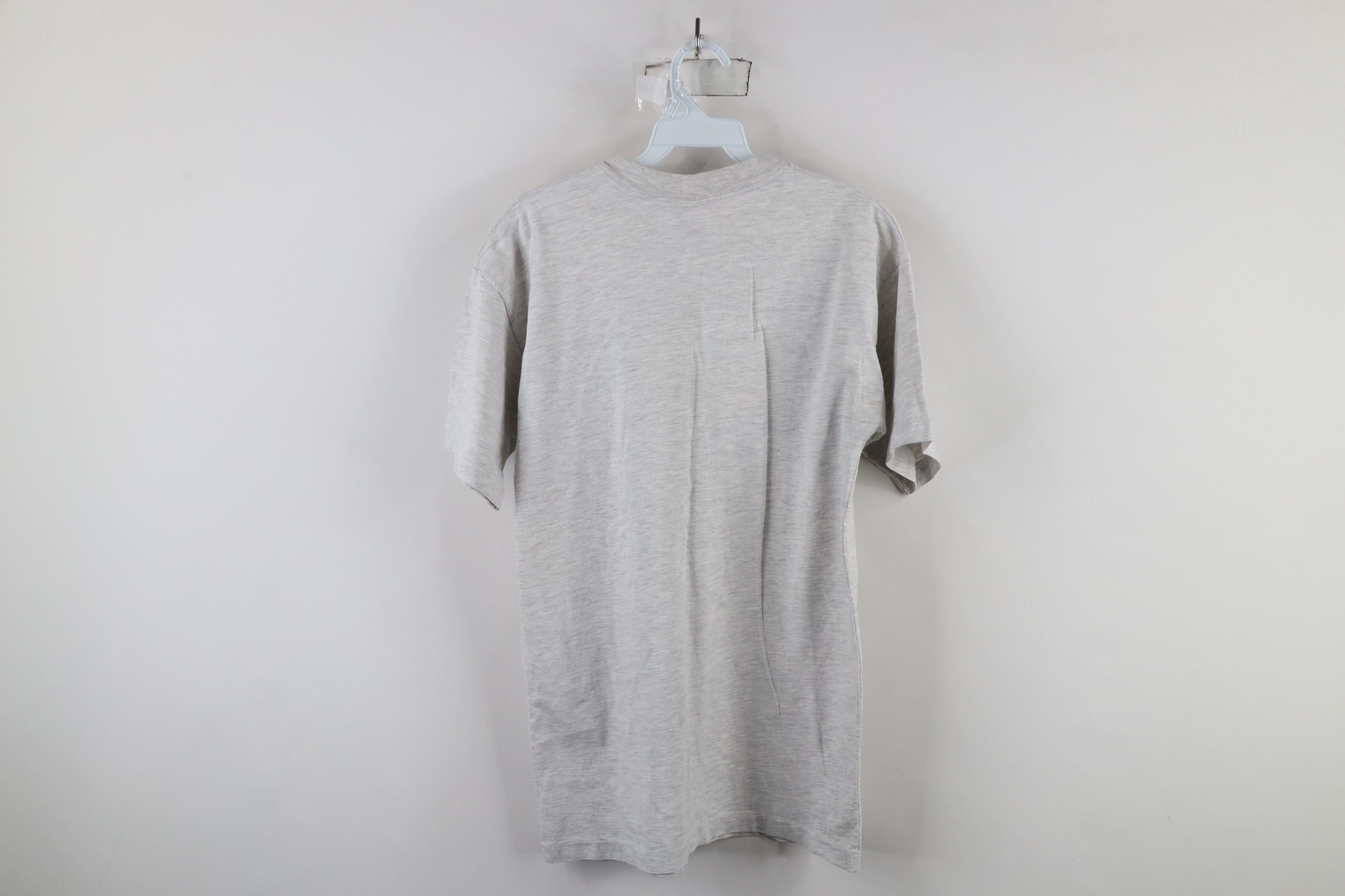 Vintage Vintage 90s Streetwear Rainbow Fish Antigua T-Shirt Gray Size M / US 6-8 / IT 42-44 - 10 Thumbnail