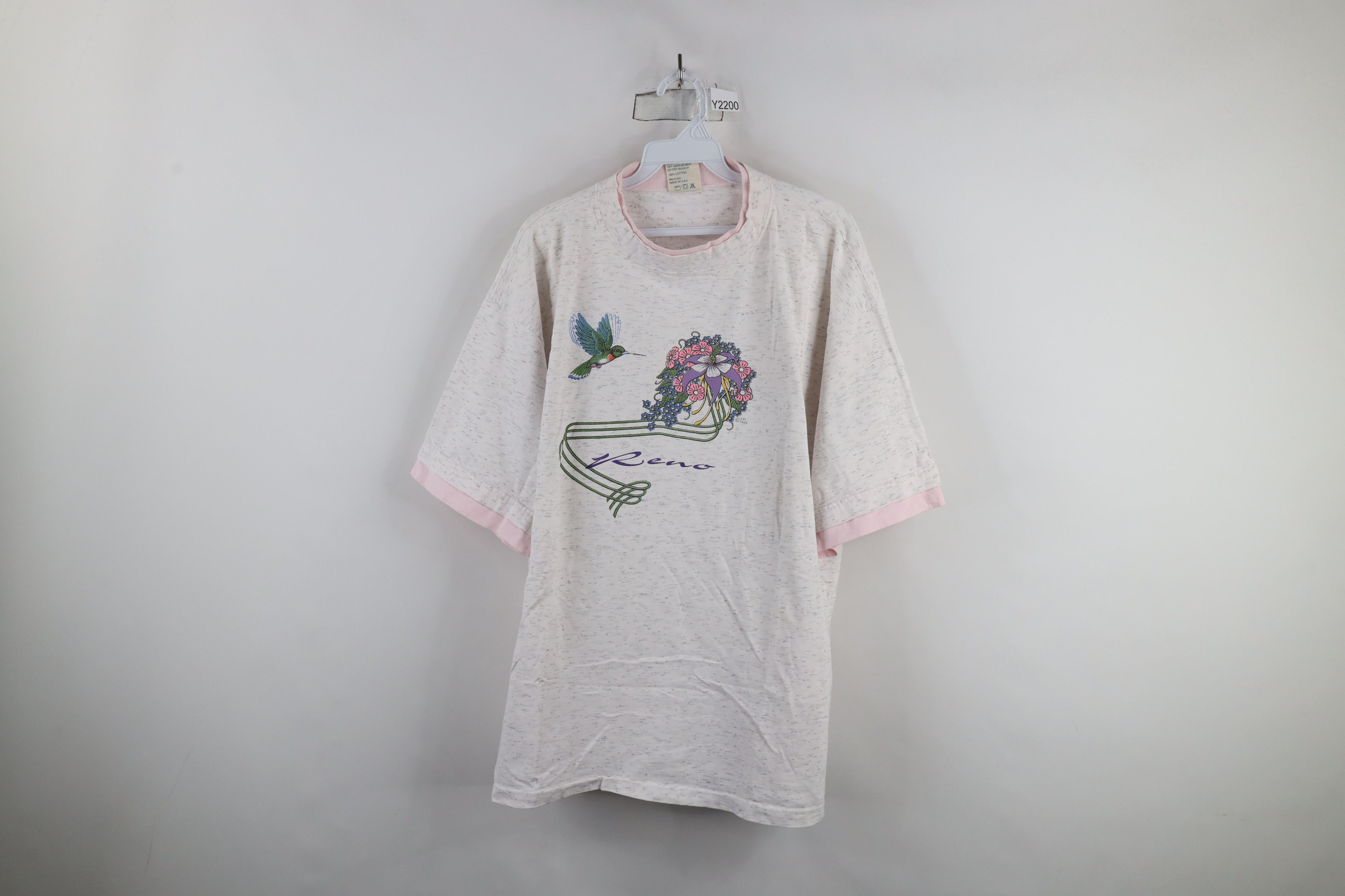 Vintage Vintage 90s Streetwear Reno Hummingbird Flower T-Shirt USA Size XXL / US 16-18 / IT 52-54 - 1 Thumbnail