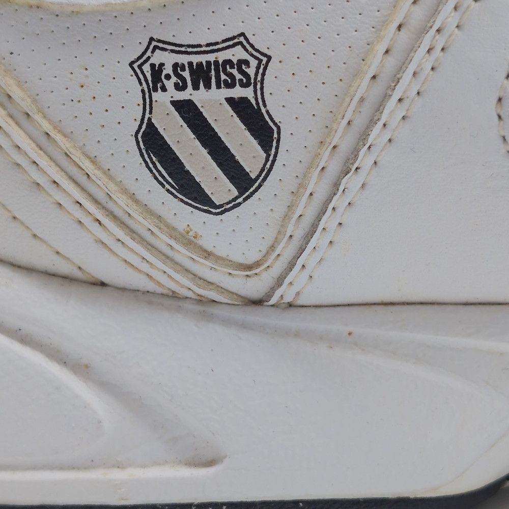 K-Swiss K Swiss Sz 10 02476125 LOW White Men's Athletic Sneakers Size US 10 / EU 43 - 9 Thumbnail