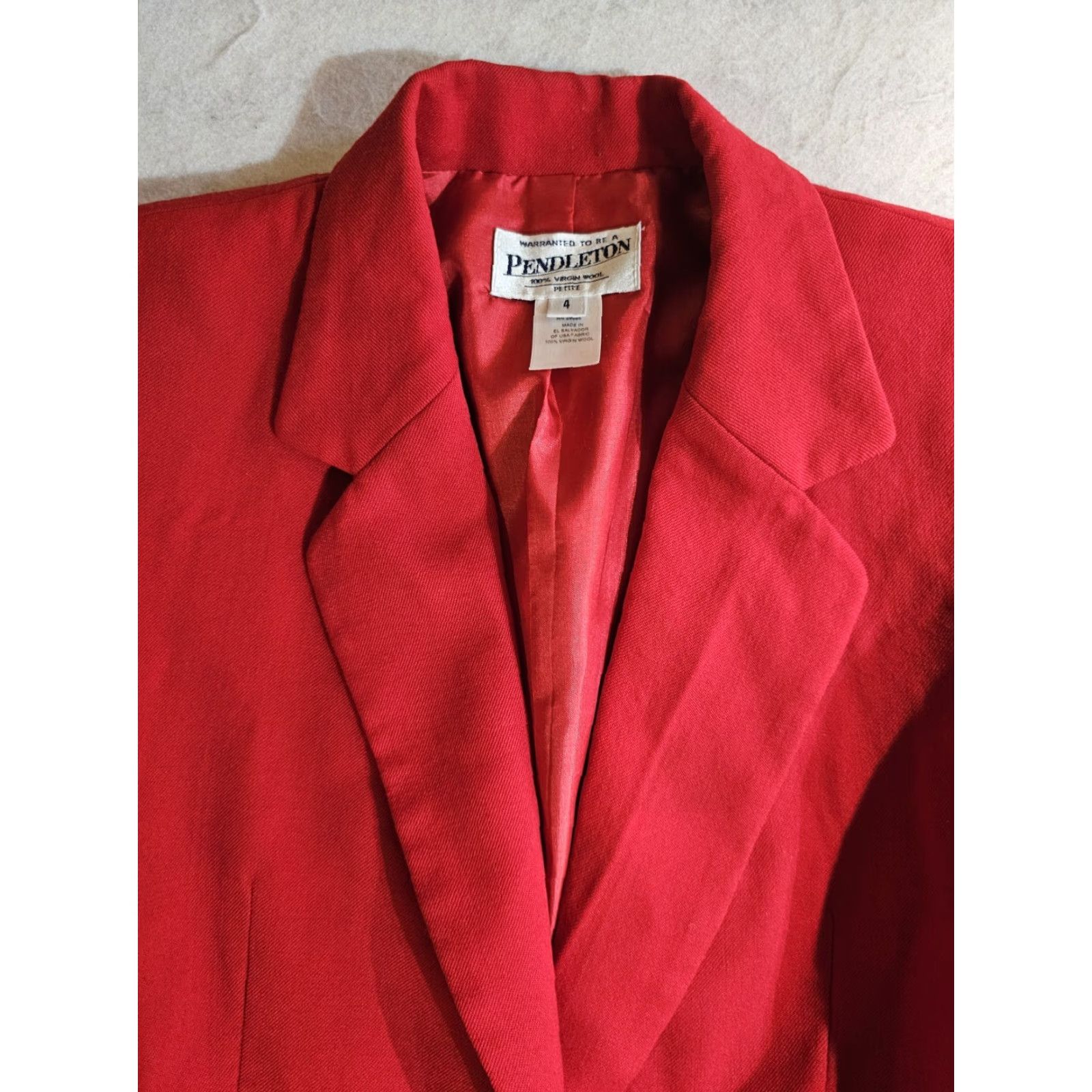 Pendleton VINTAGE Pendleton Blazer Women's Petite Size 4 Red 100% Wool Single-Breasted 90s USA Size S / US 4 / IT 40 - 3 Thumbnail
