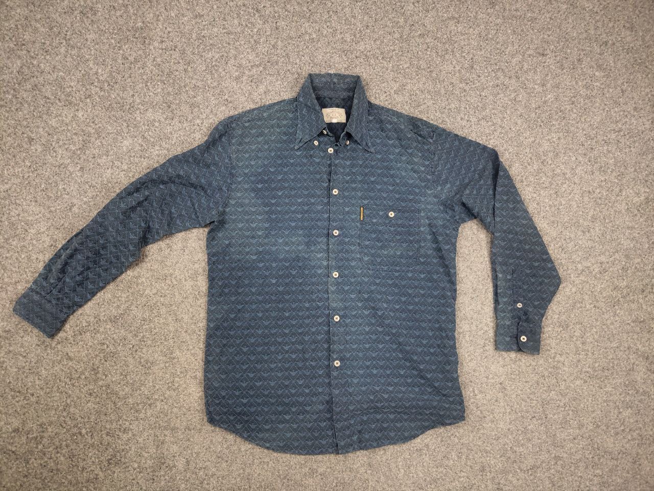Giorgio Armani Vintage 80's Armani Jeans Monogram Logo oversized shirt Size US L / EU 52-54 / 3 - 15 Thumbnail