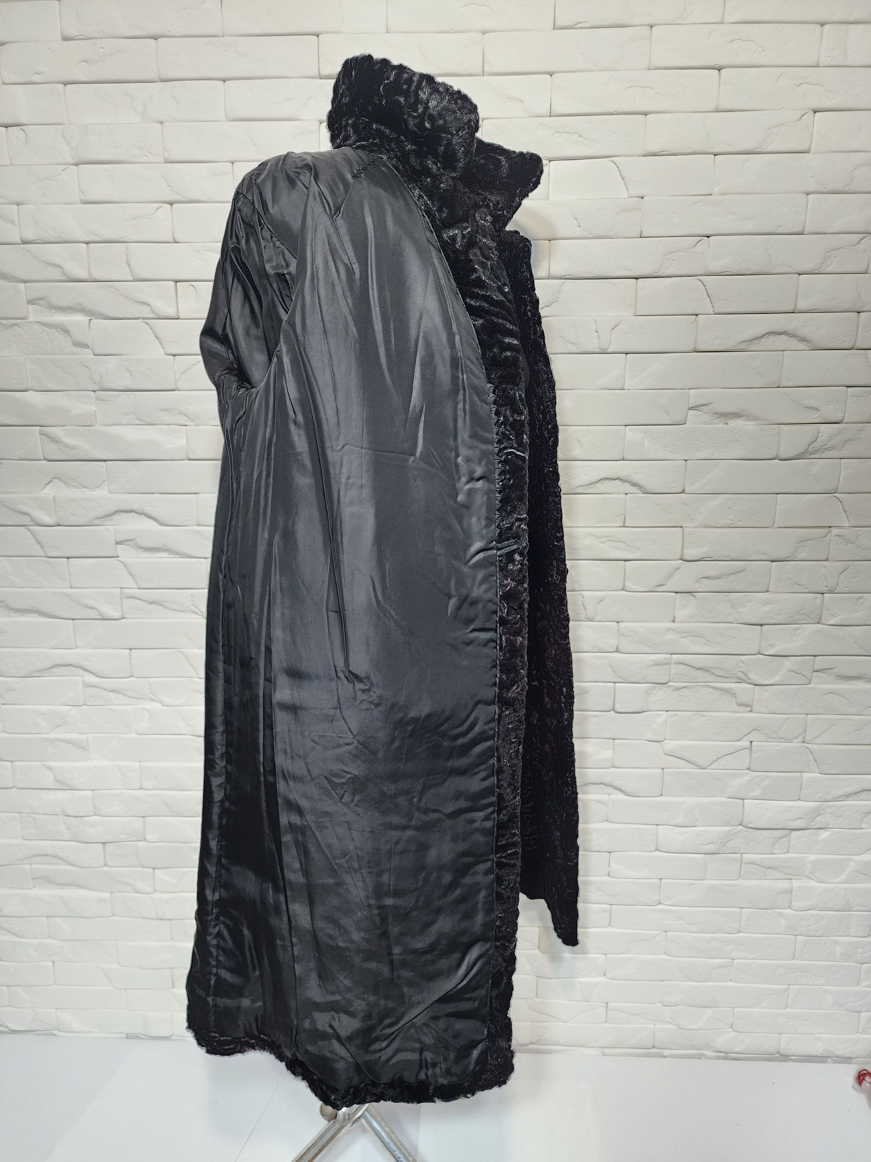 Designer Black Sheepskin Fur Coat Size L / US 10 / IT 46 - 8 Thumbnail