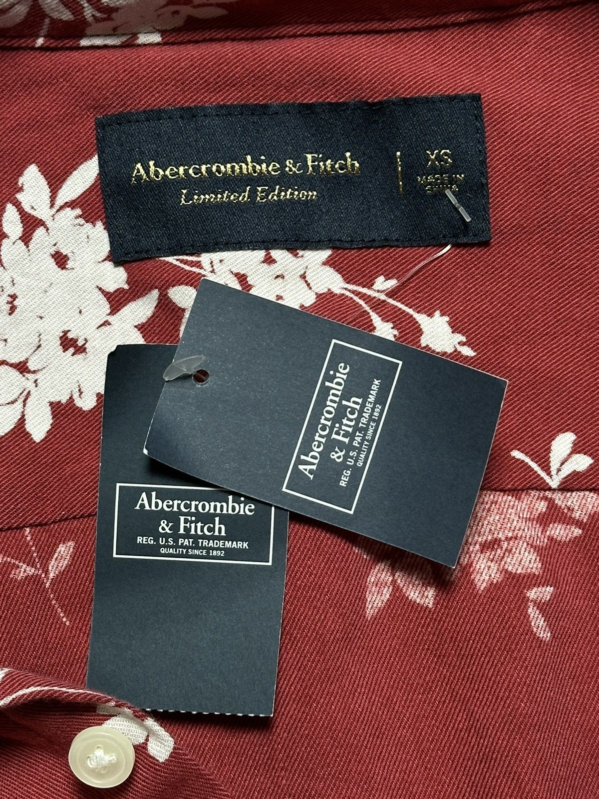 Abercrombie & Fitch Abercrombie & Fitch Hawaiian Button Up Shirt Size US XS / EU 42 / 0 - 8 Thumbnail