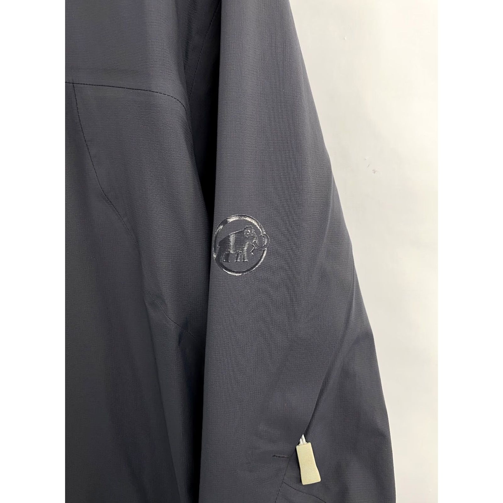 Mammut Mammut Dry Tech Outdoor Jacket XL Gray Men's Outdoor Jacket Size US XL / EU 56 / 4 - 4 Thumbnail
