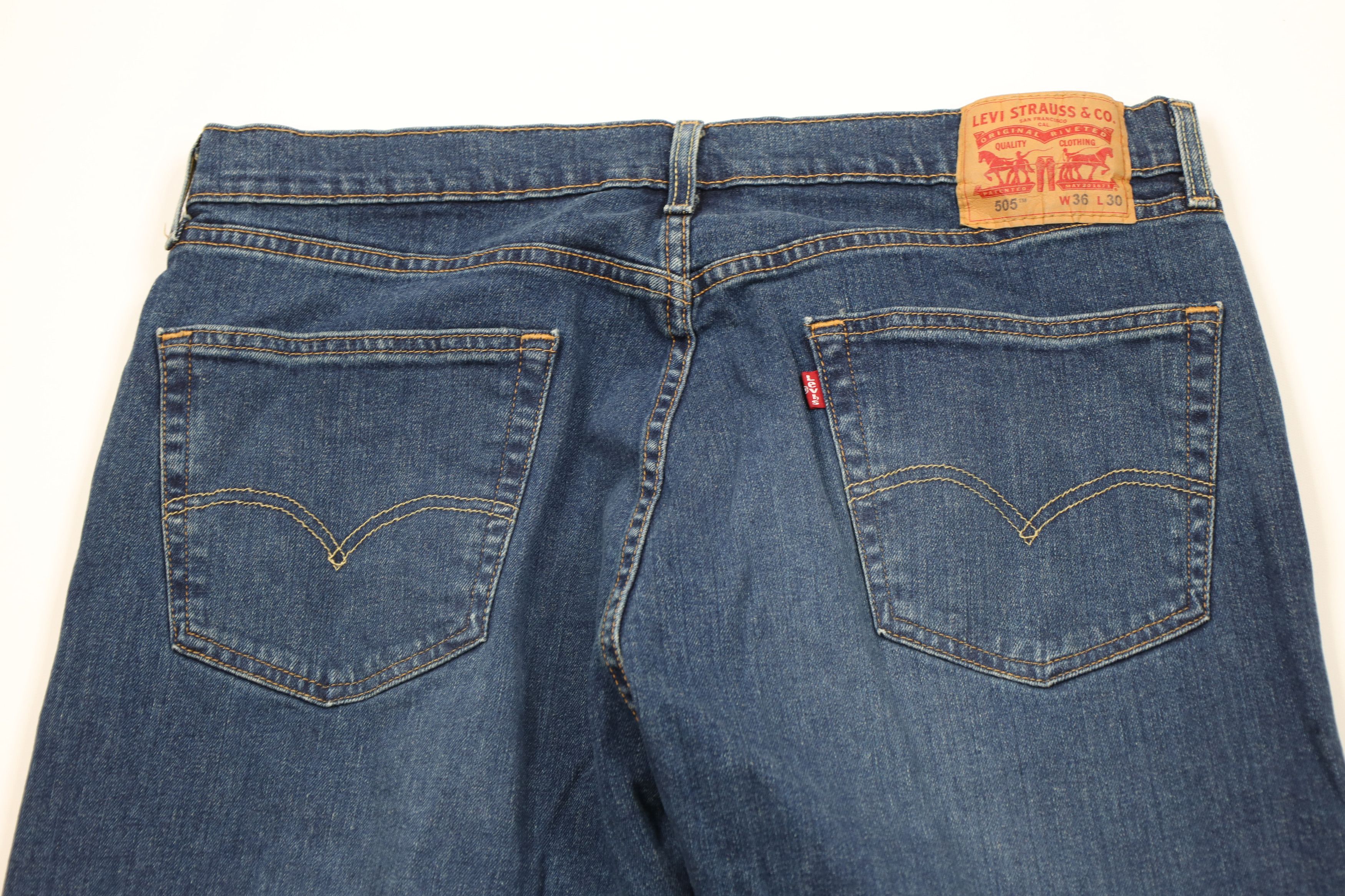 Levi's Vintage Y2K Levis 505 Regular Straight Leg Denim Jeans Size US 36 / EU 52 - 8 Thumbnail