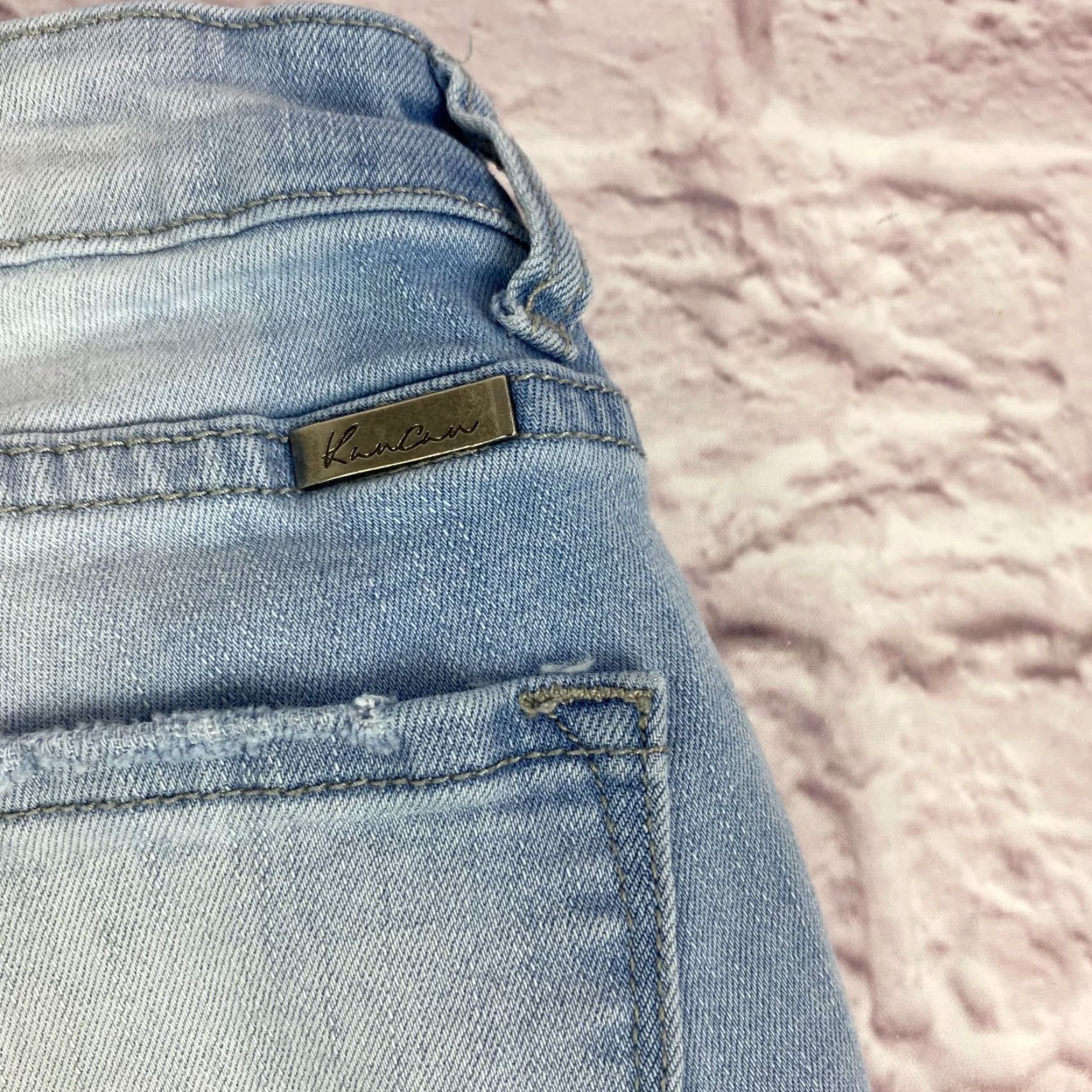 Vintage Kancan Jeans Junior Teens Size 5 Straight Light Blue Distressed Raw Hem Wash Size 27" / US 4 / IT 40 - 6 Thumbnail