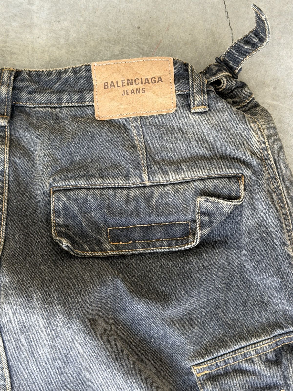 Balenciaga Balenciaga convertable japanese denim cargo Size US 30 / EU 46 - 11 Thumbnail