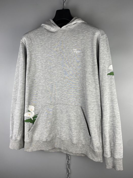 Floral embroidered nike online sweatshirt