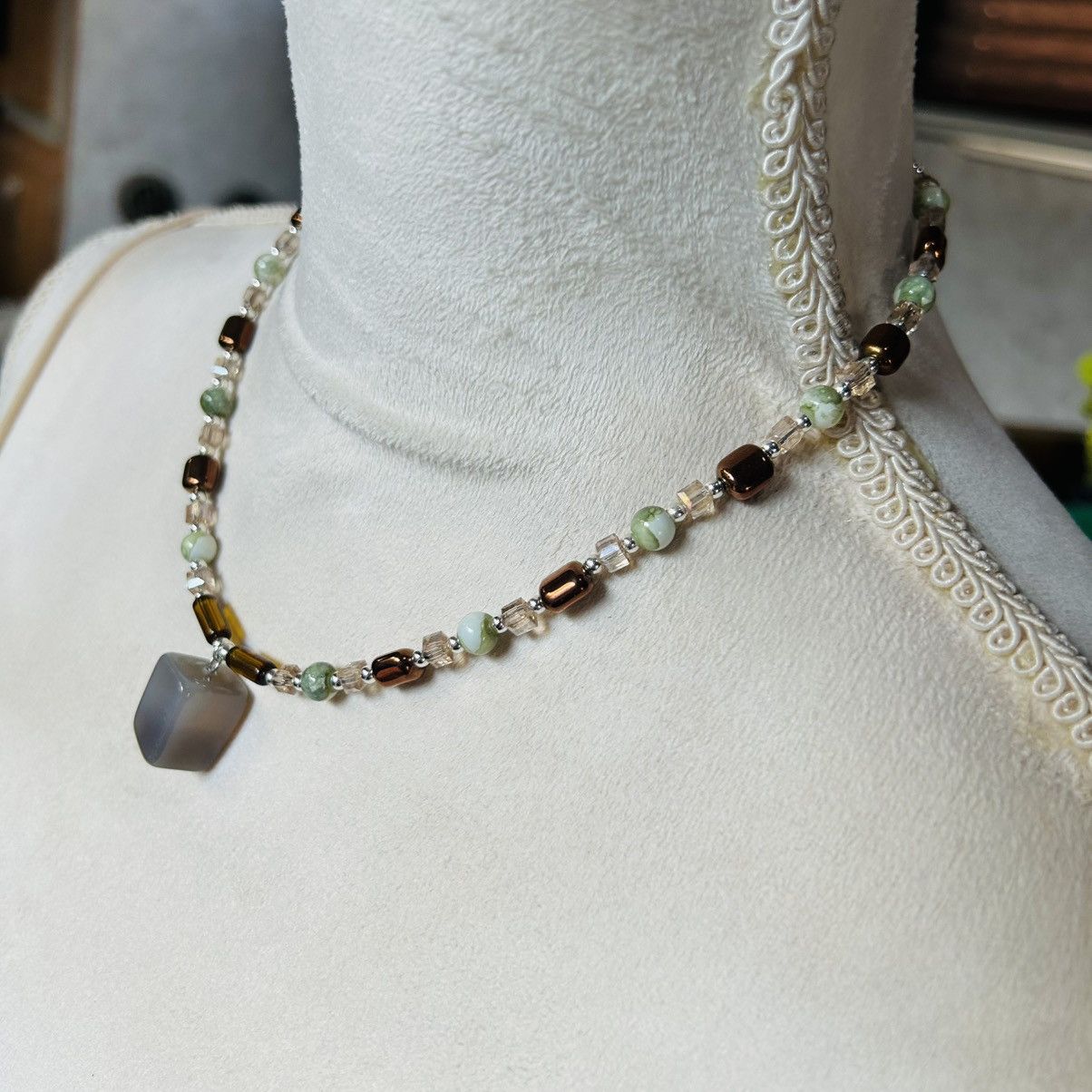 Handmade Handcrafted orca agate pendant copper oil slick necklace Size ONE SIZE - 5 Thumbnail