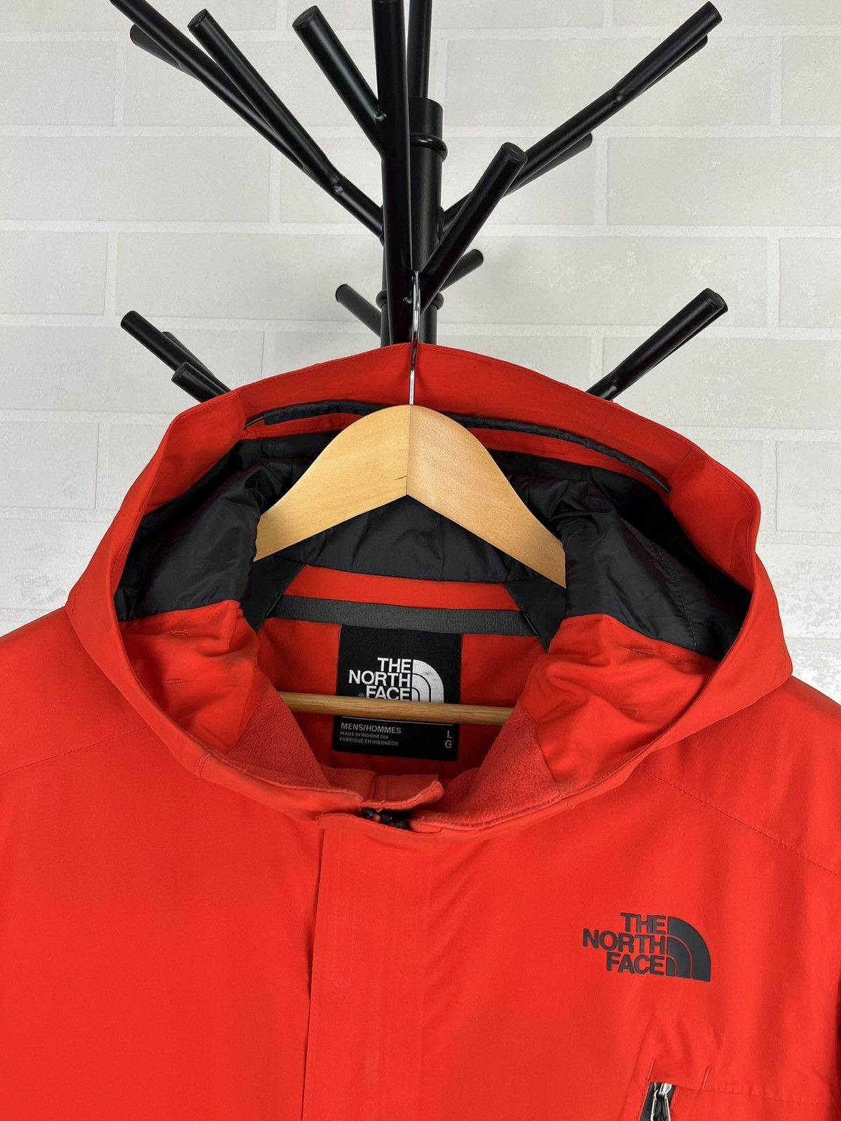 The North Face THE NORTH FACE Ski Jacket DRYVENT Insulated Logo Red Men’s Size US L / EU 52-54 / 3 - 3 Thumbnail